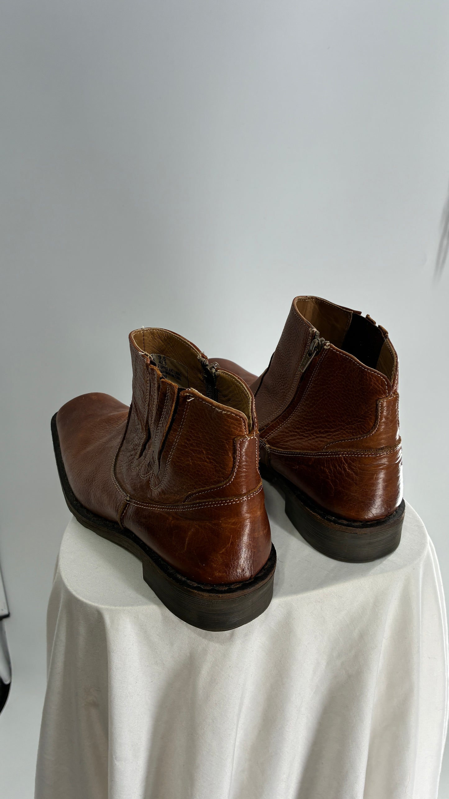 Vintage STEVE MADDEN Men’s Brown Leather Square Toe Chelsea Boot (9.5)