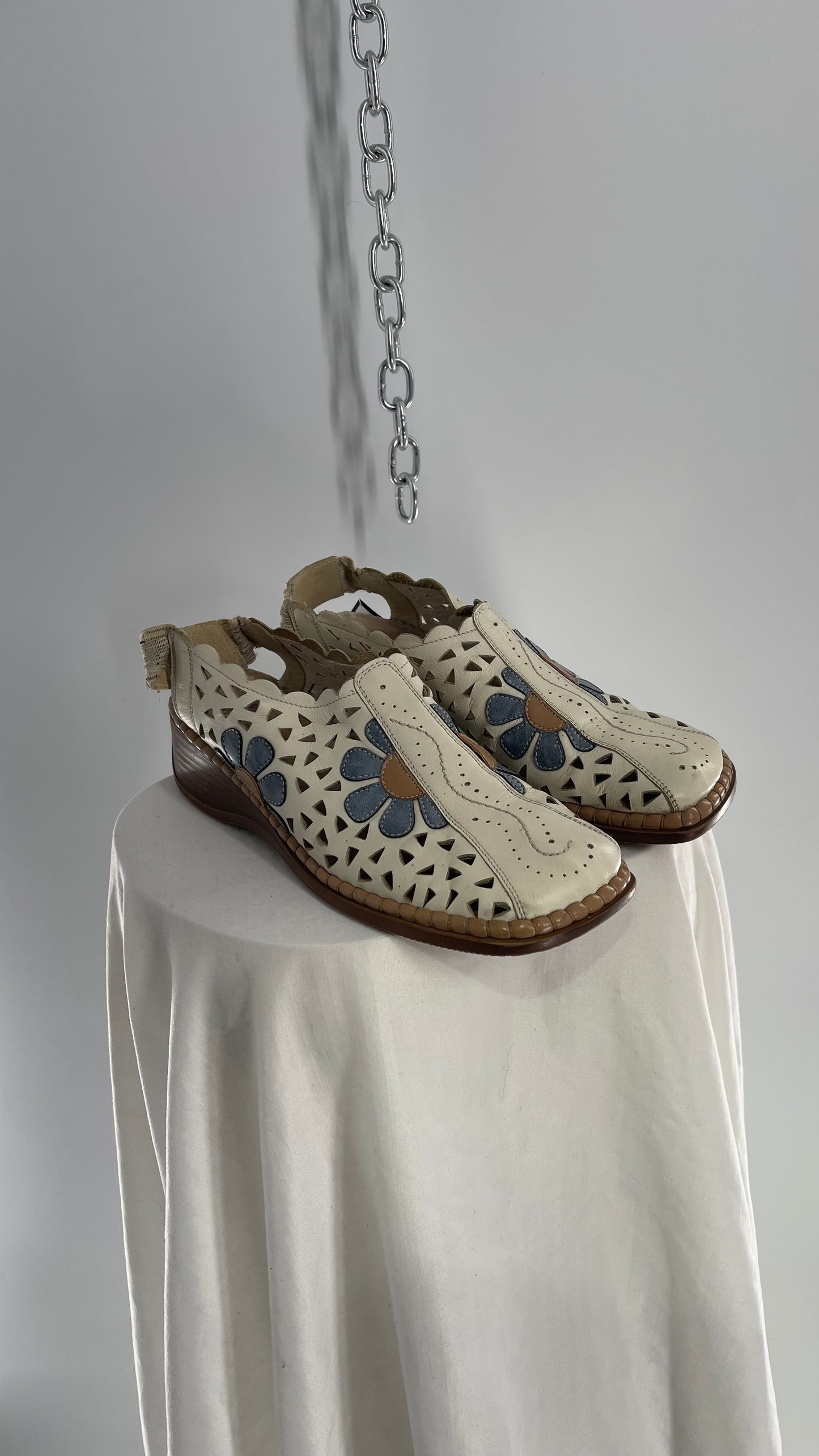 Vintage Rieker Leather Floral Laser Cut Sling back Sneaker  (40)