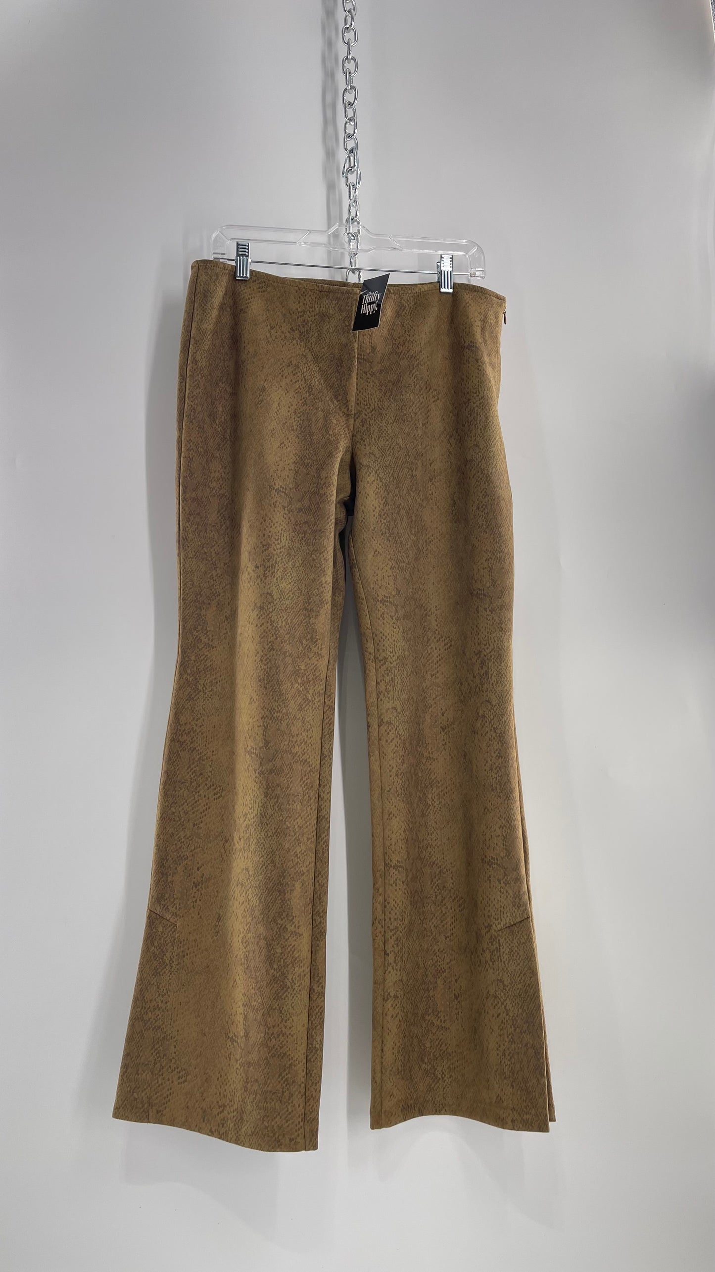 Urban Outfitters Green Snake Patterned Velveteen Flared Pants (10)