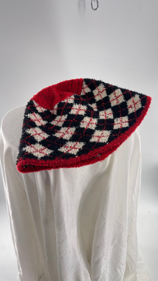 Argyle Patterned Knit Bucket