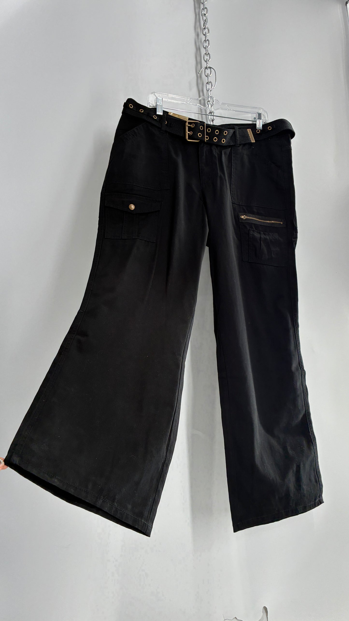 Deadstock Vintage MOKACHINO Black Kickflare Low Rise Belted Cargos (16X)