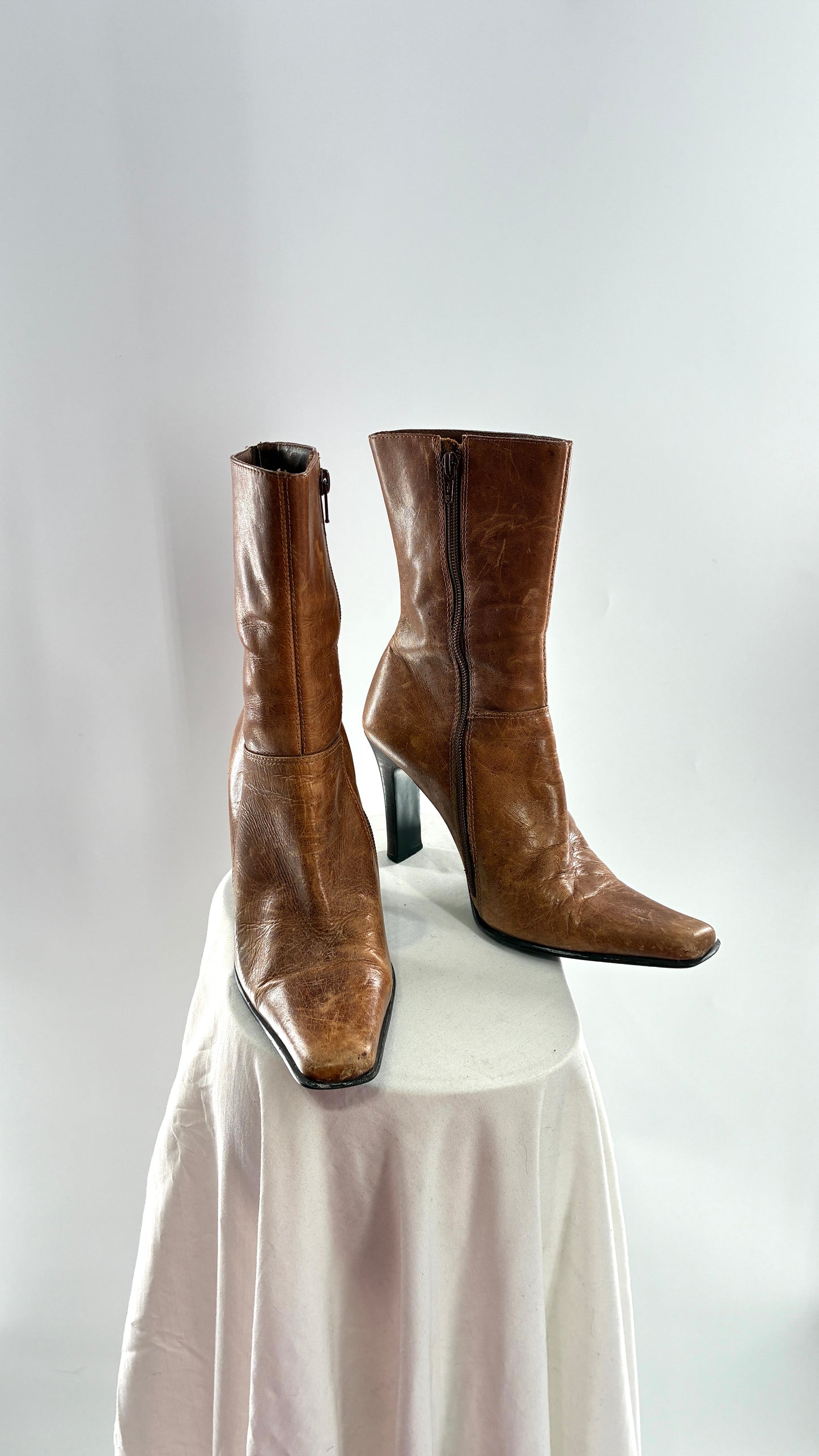 Vintage 1990s STEVE MADDEN Joesie Distressed Leather Pointed Square Toe Booties Made in Brazil (8)
