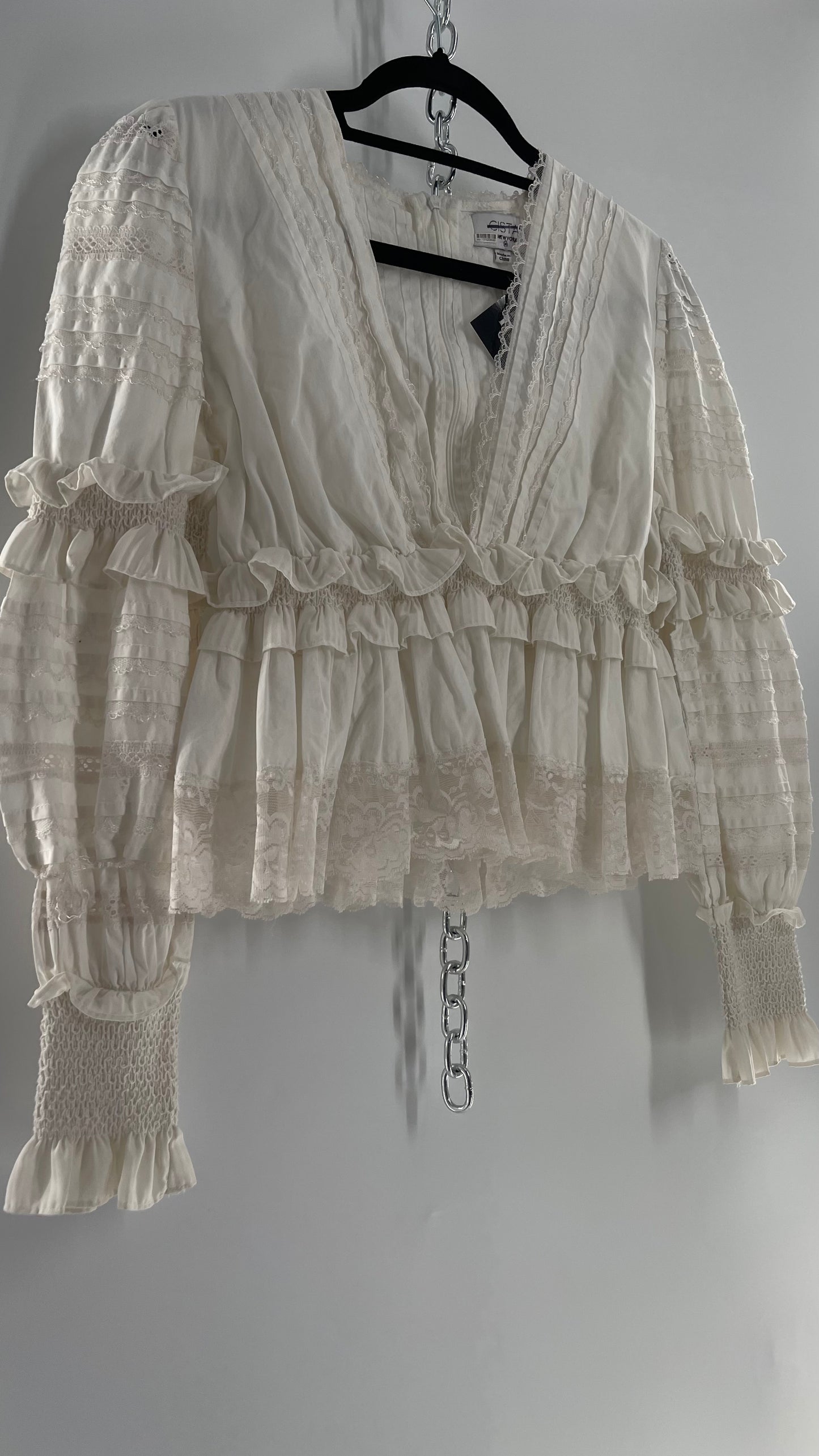 CISTAR NEW YORK White Balloon Sleeve Blouse Adorned in Delicate Ruffled and Lace (Medium)