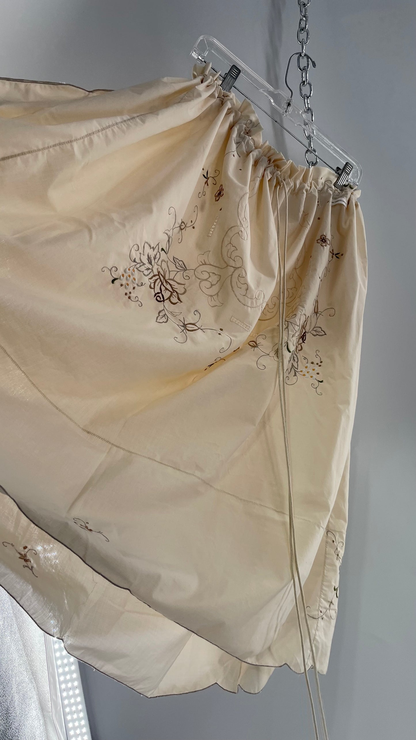 Custom Handmade Vintage Embroidered Off White Soirée Skirt (One Size)