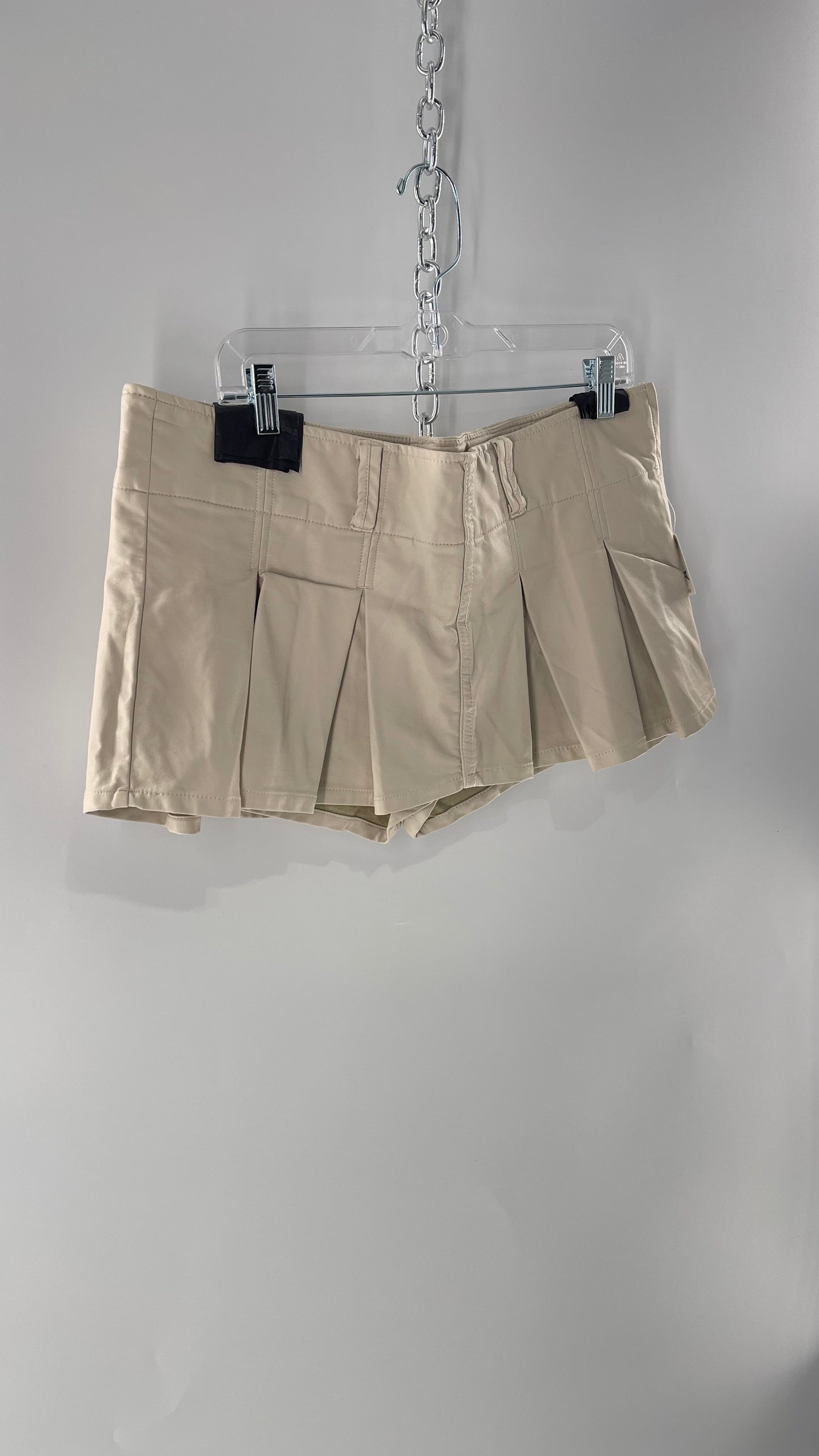 Free People Off White Pleated Vegan Leather Ultra Micro Mini Skirt with Hidden Built in Shorts (12)