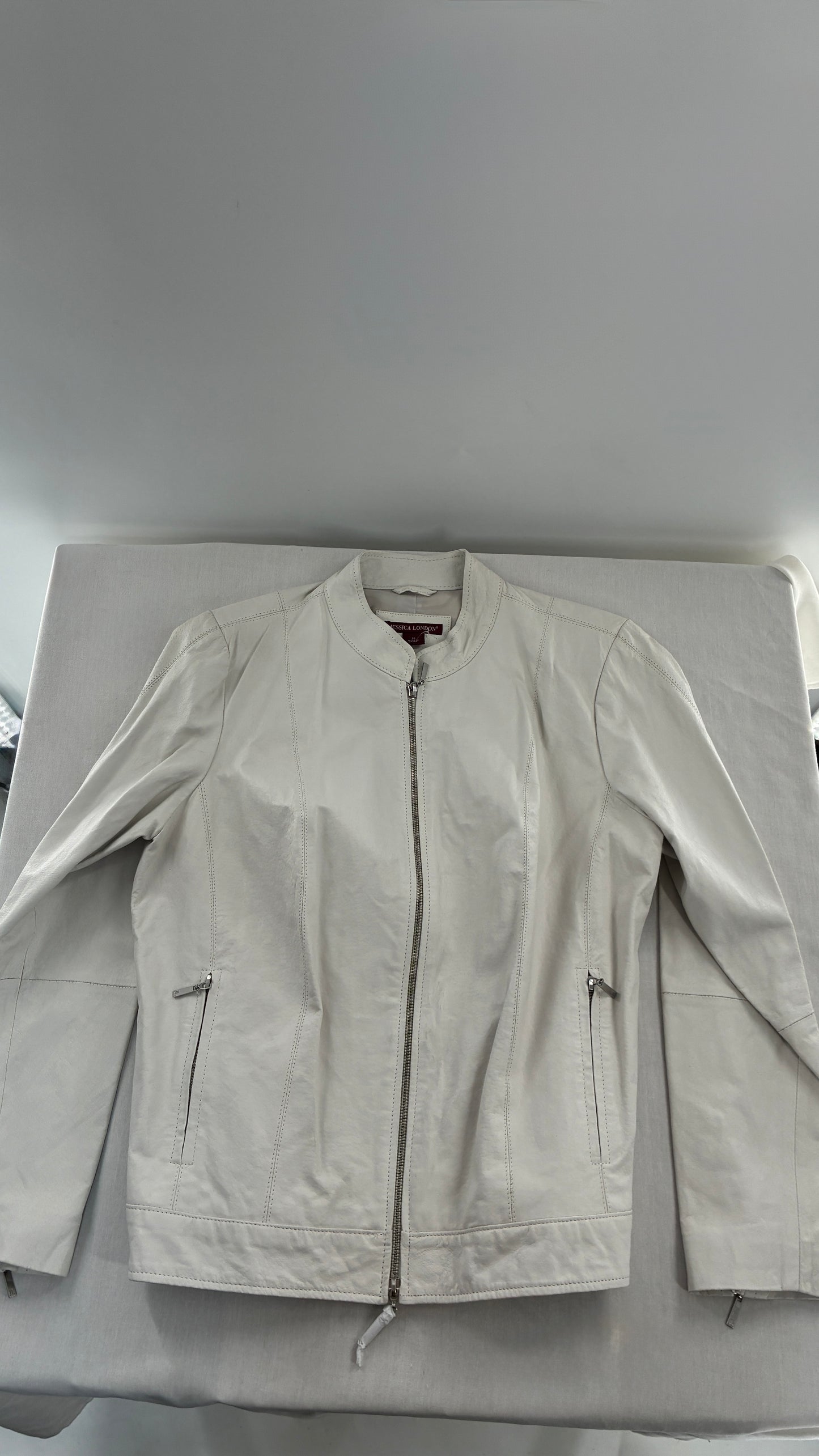 Deadstock Vintage JESSICA LONDON White Genuine Leather Paneled Motorcycle Jacket (16)