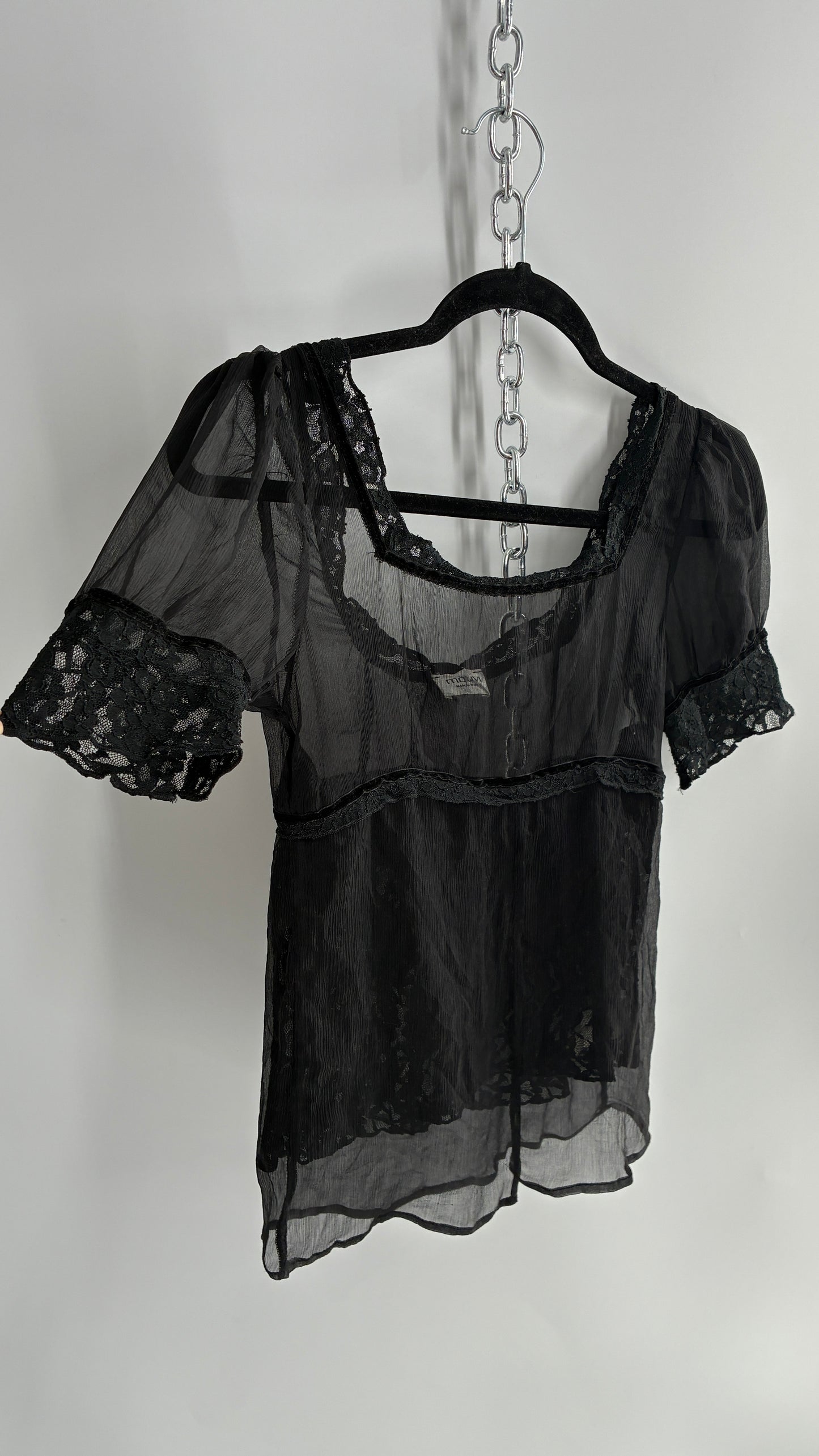 Vintage MÖTIVI Pure Silk Blouse with Lace Bodice, Vented Detail and Velour Trim (4)