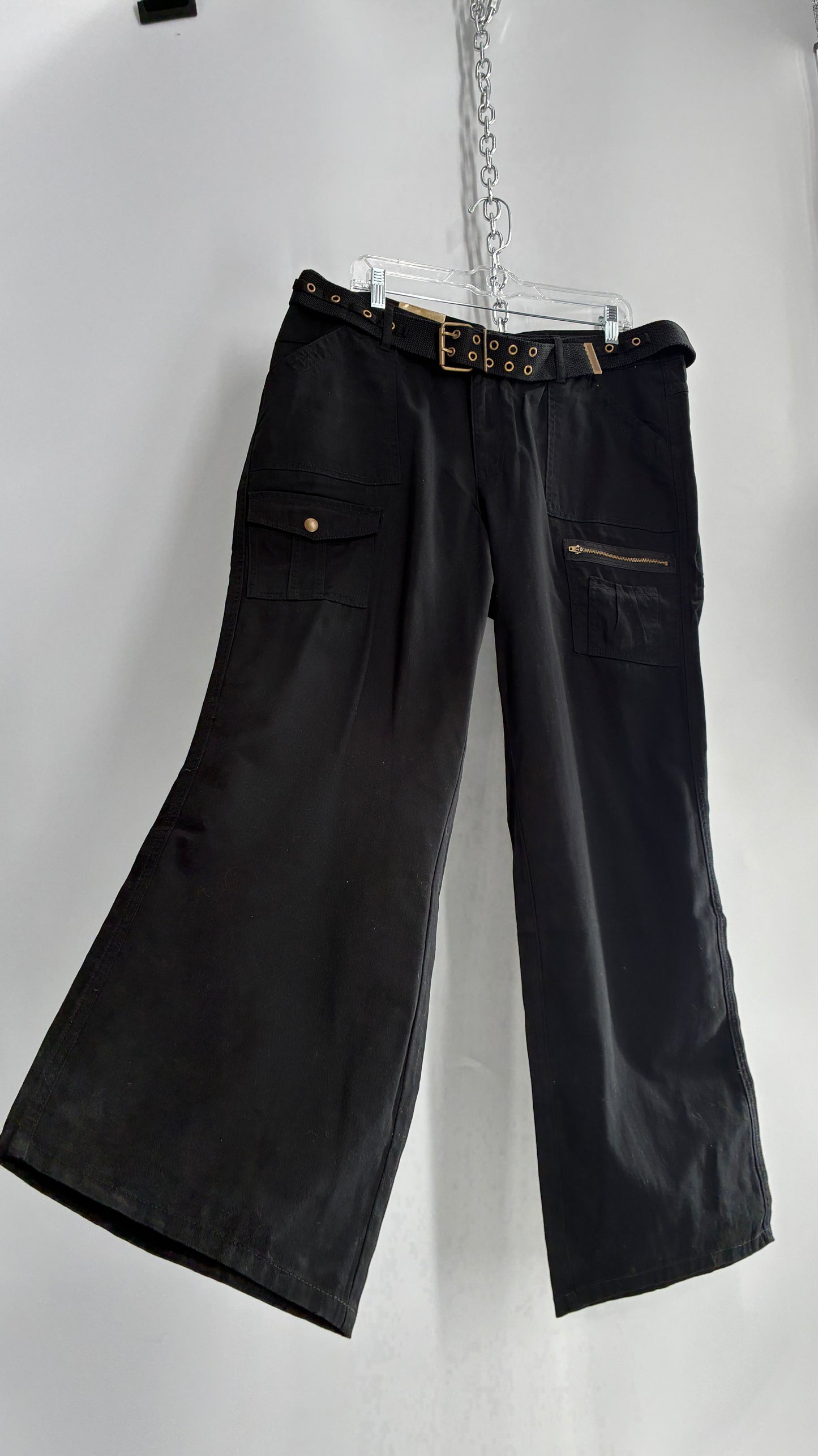Deadstock Vintage MOKACHINO Black Kickflare Low Rise Belted Cargos (16X)