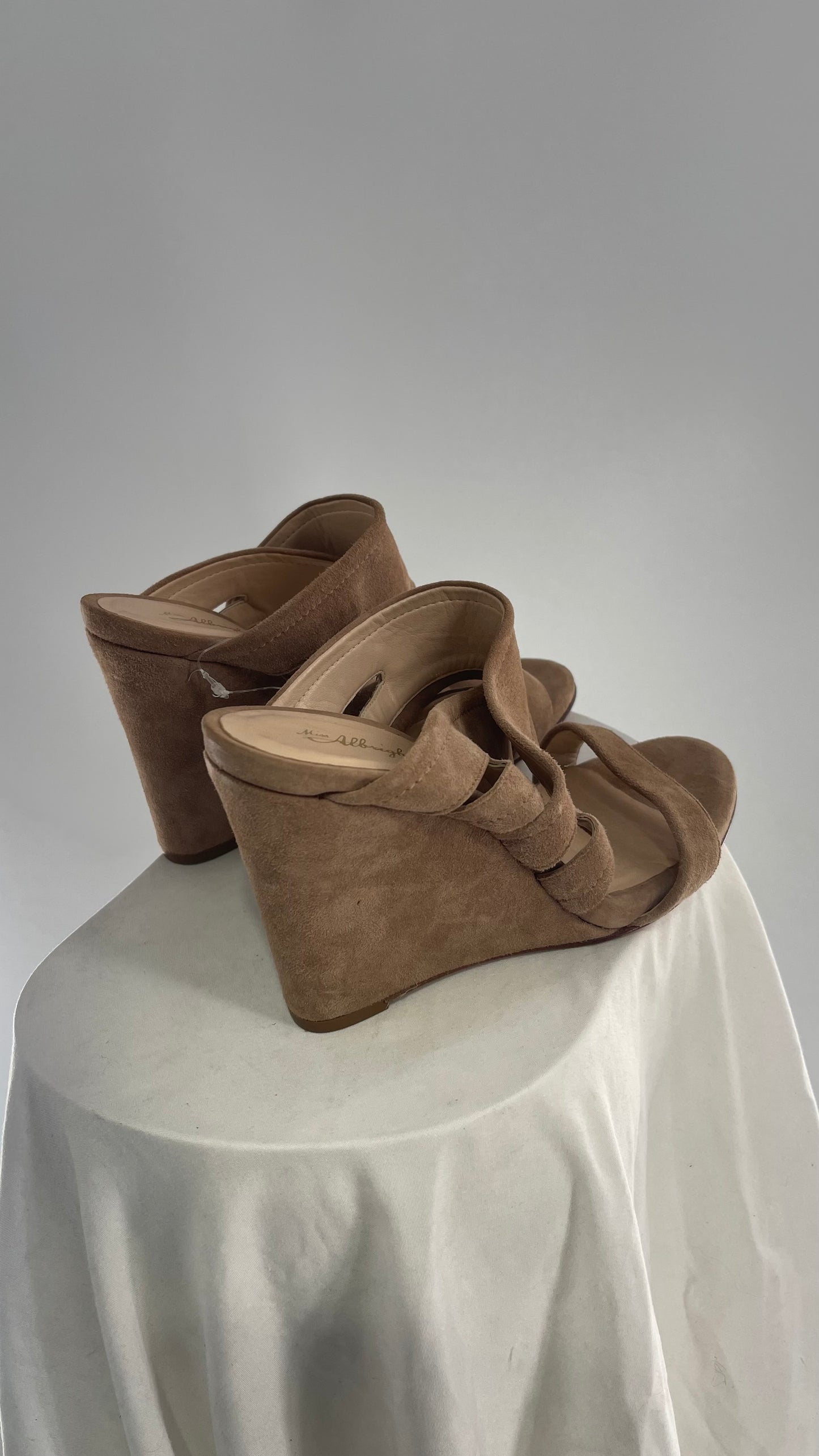 Ms.Albright Anthropologie Tan Suede Leather Strappy Wedge Heel (41)