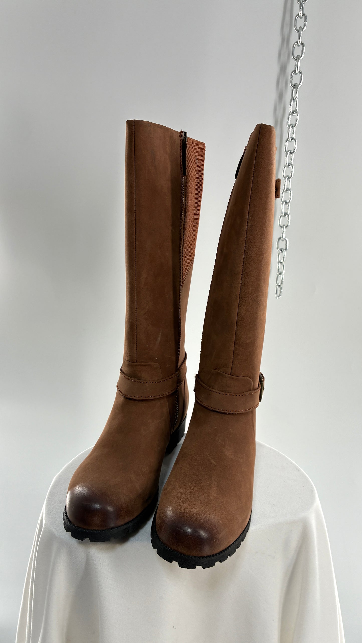 Deadstock Vintage HOTTER Belle Genuine Thick Leather Waxed Boots with Polished Toe Box and Heel (9)
