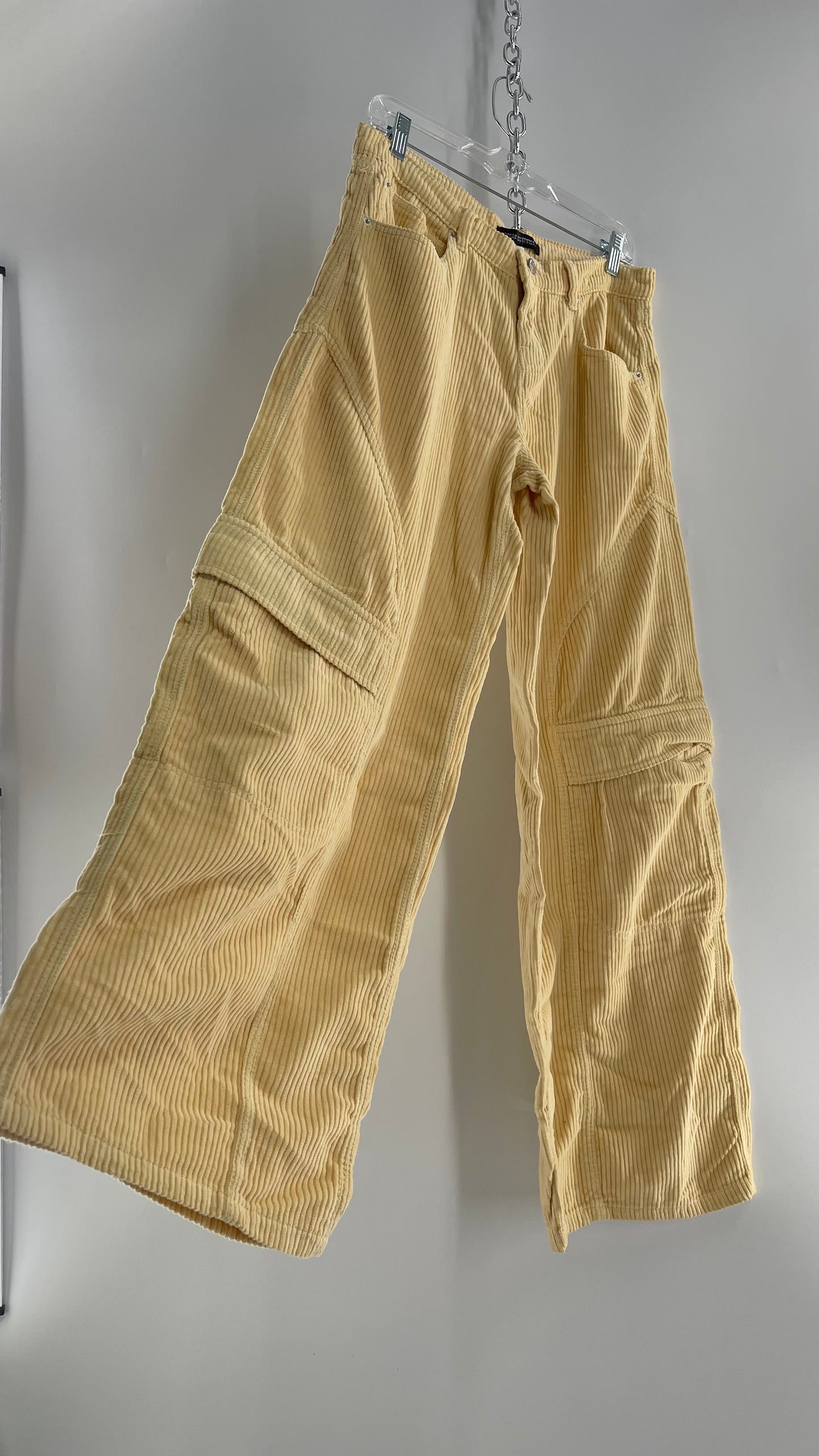 Urban Outfitters Yellow Corduroy Wide Leg Cargo Carpenter Pant (28)