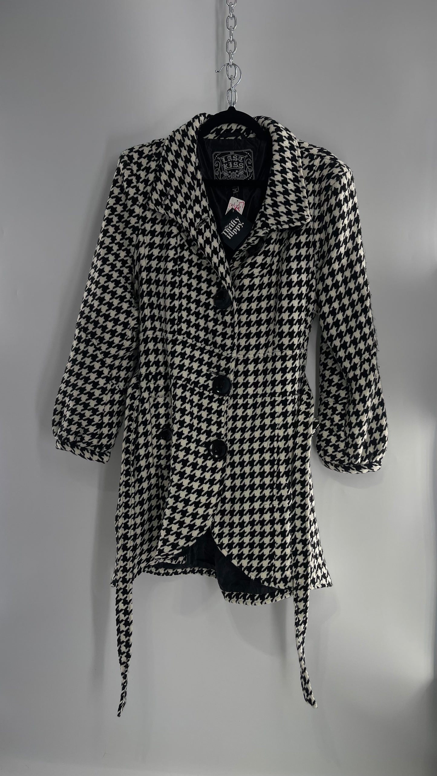 Deadstock Vintage Last Kiss Houndstooth Coat with Bubble Sleeve, Waist Tie, and Sweeping Hem (XXL)