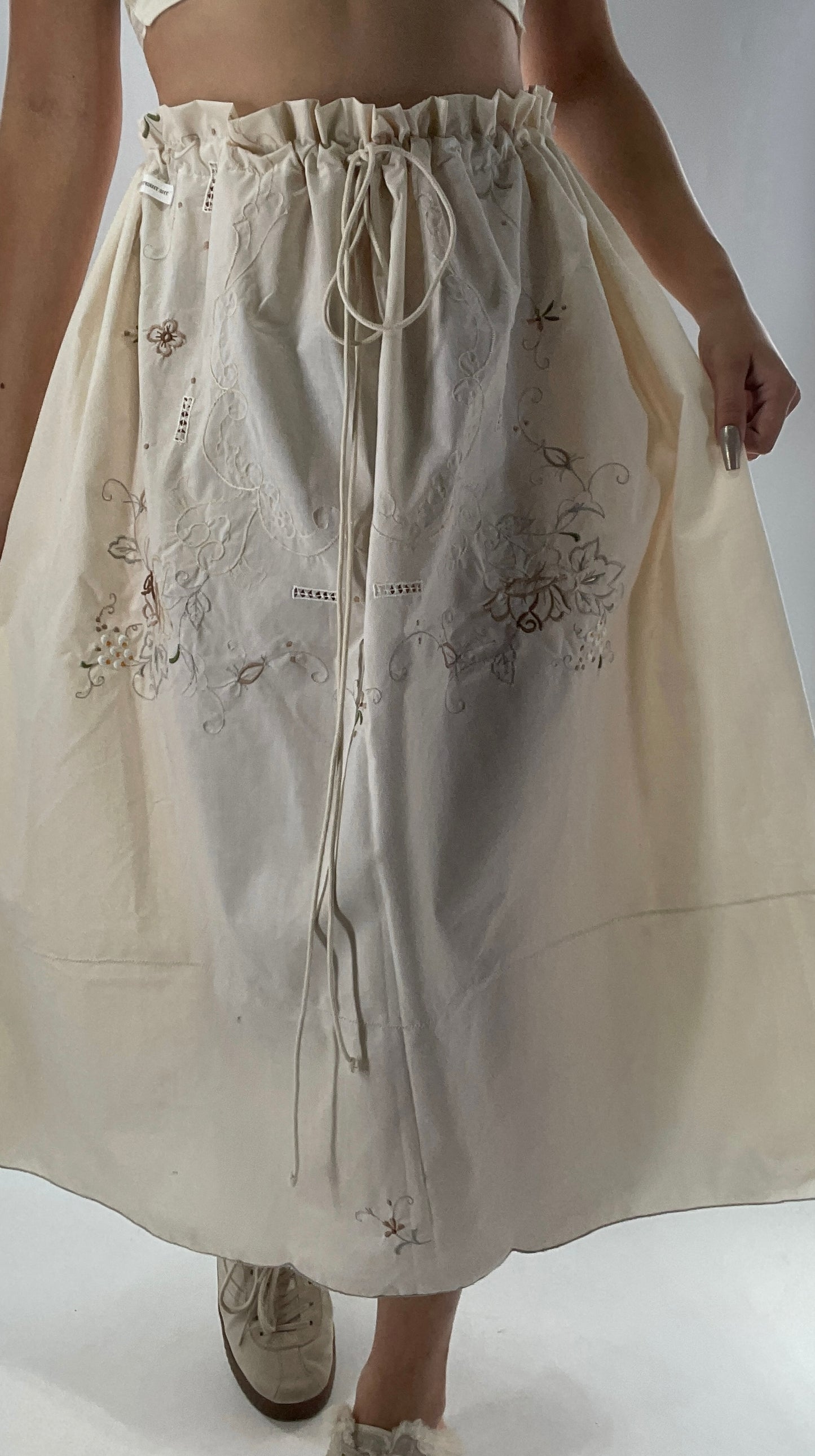 Custom Handmade Vintage Embroidered Off White Soirée Skirt (One Size)