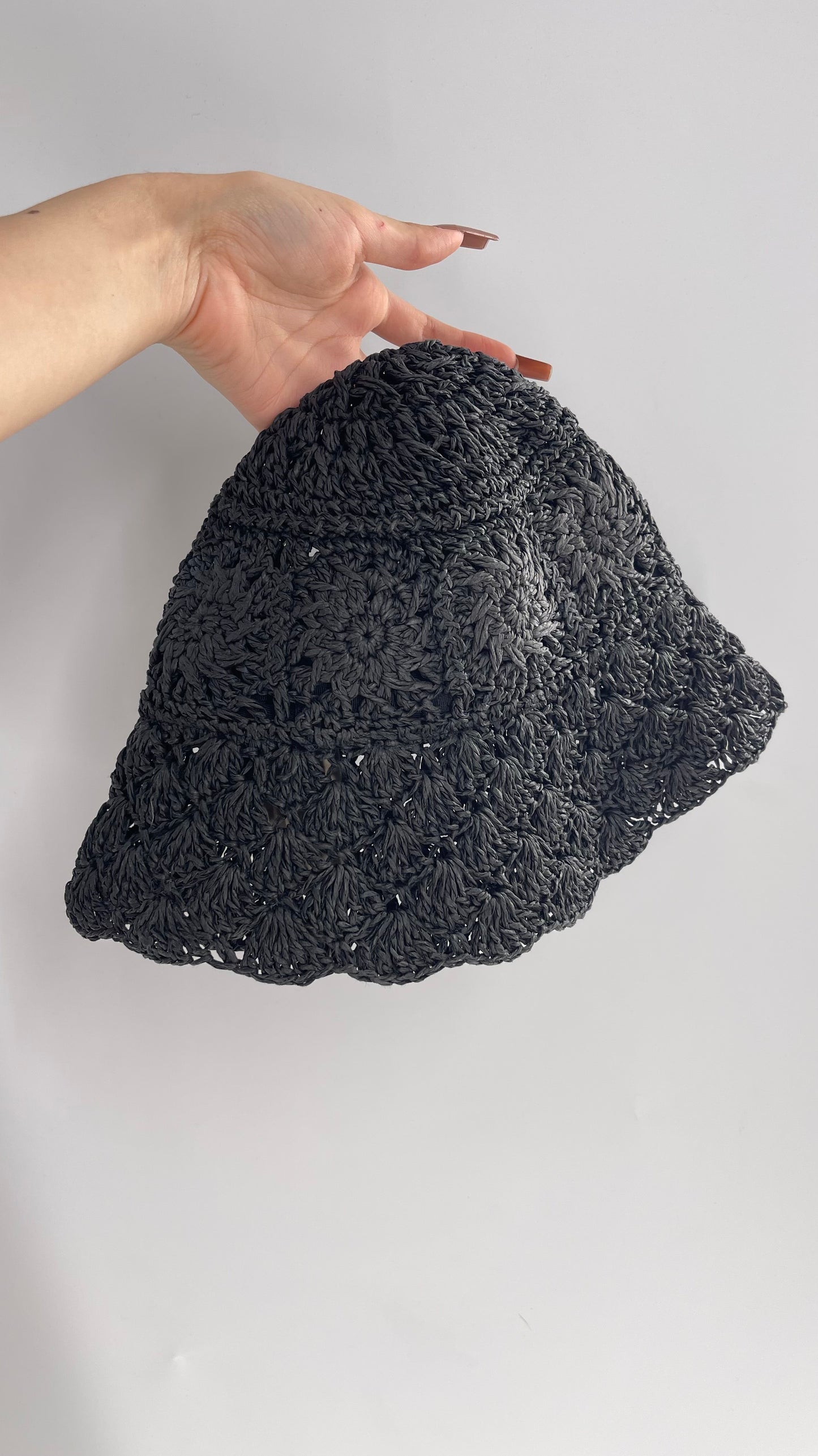 Black Straw Sun/Bucket Hat