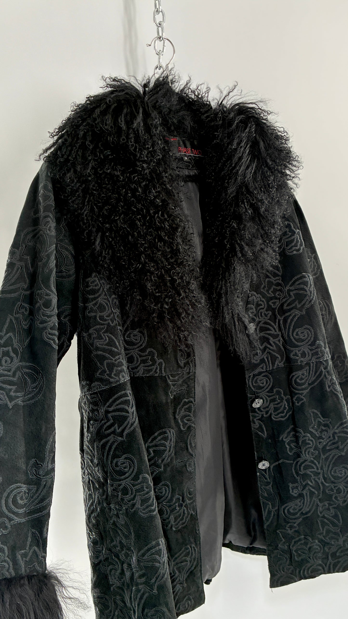 Vintage PHASE TWO Embroidered Black Genuine Suede Leather Coat with Mongolian Fur Collar and Cuffs (XXL)