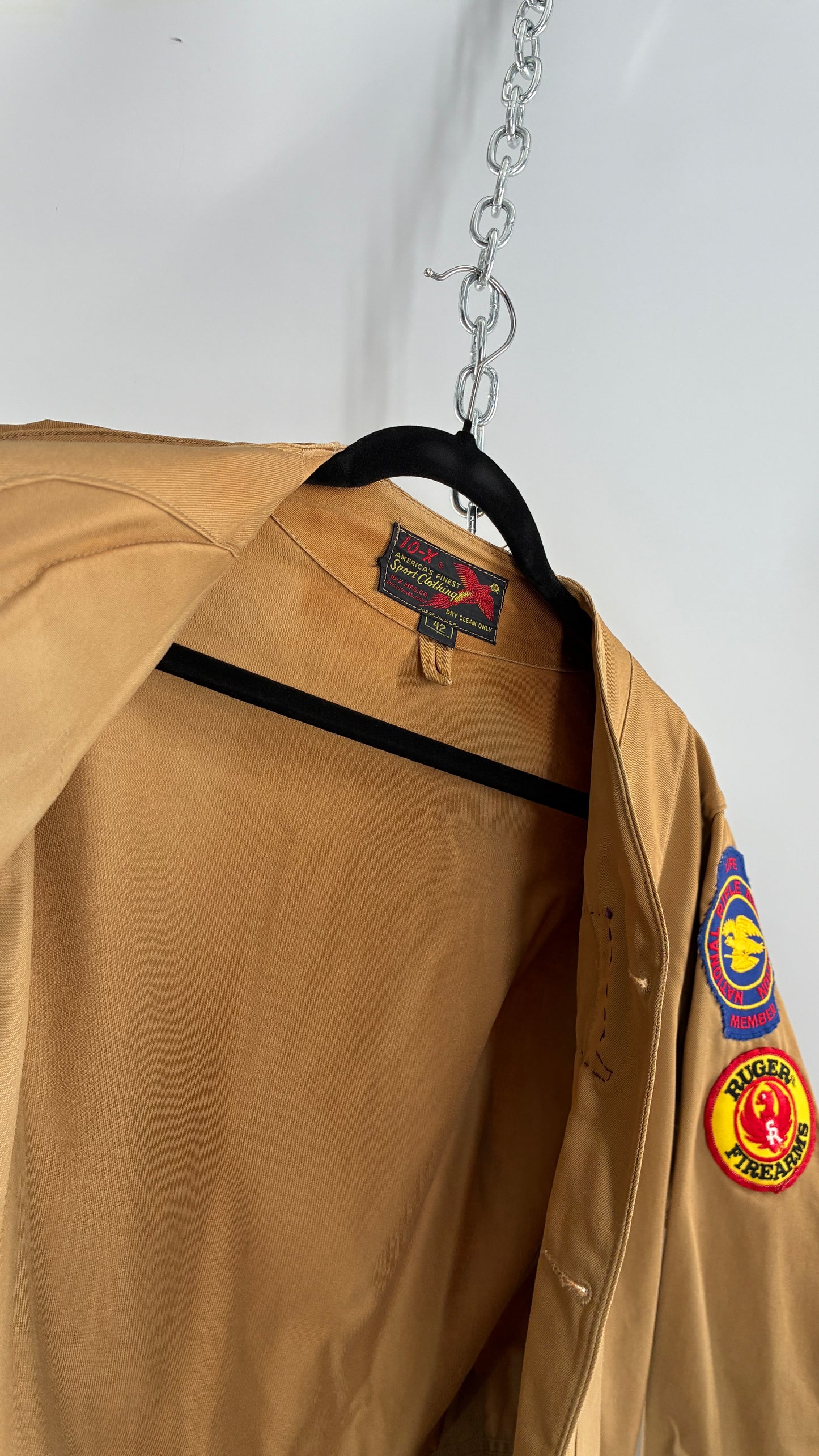 Vintage CT Ranger Shooting/Hunting Jacket Covered in Badges (42/Medium)