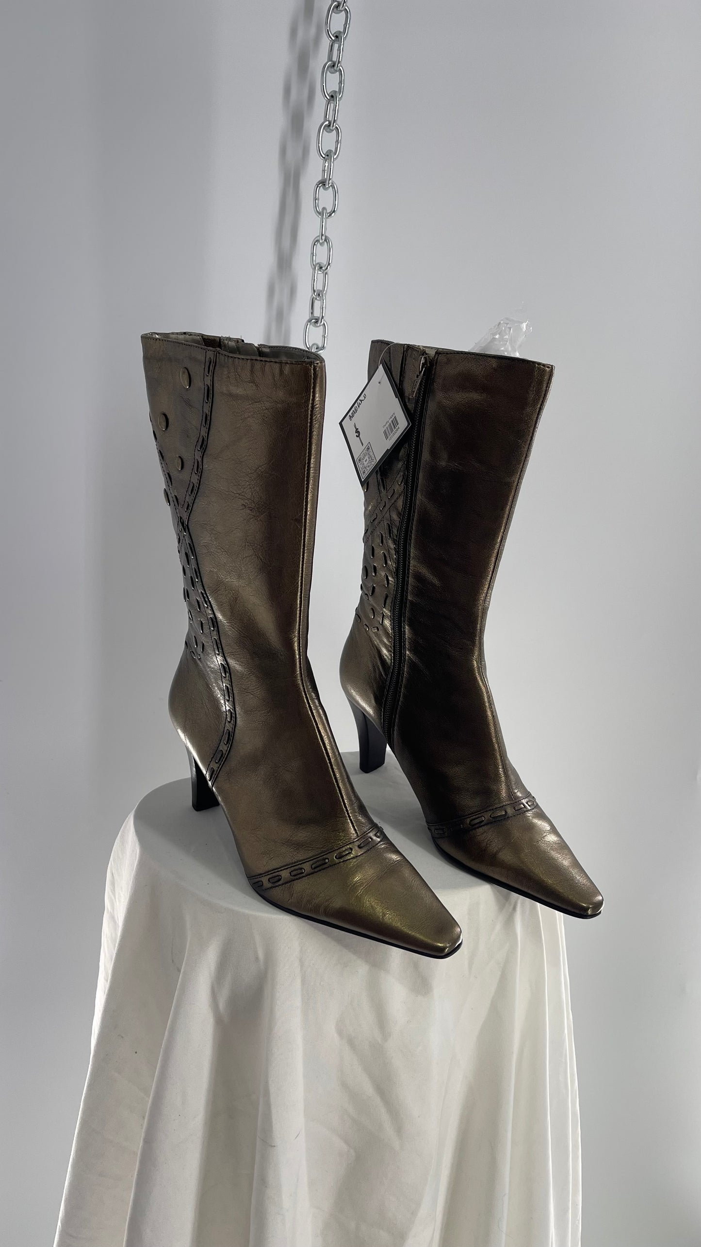 Vintage BANDOLINO Bronze Metallic Pointed Toe Boots with Leather Stitching and Studded Details (7)