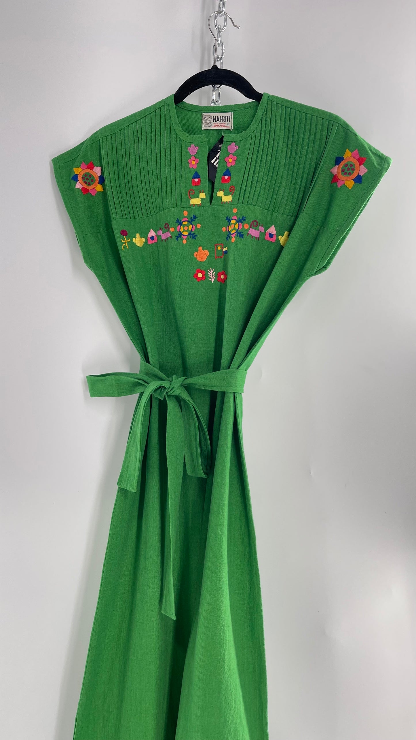 Vintage 1970s NAHUIT 100% Cotton, Kelly Green, Embroidered Tunic Dress Imported from El Salvador (Small)