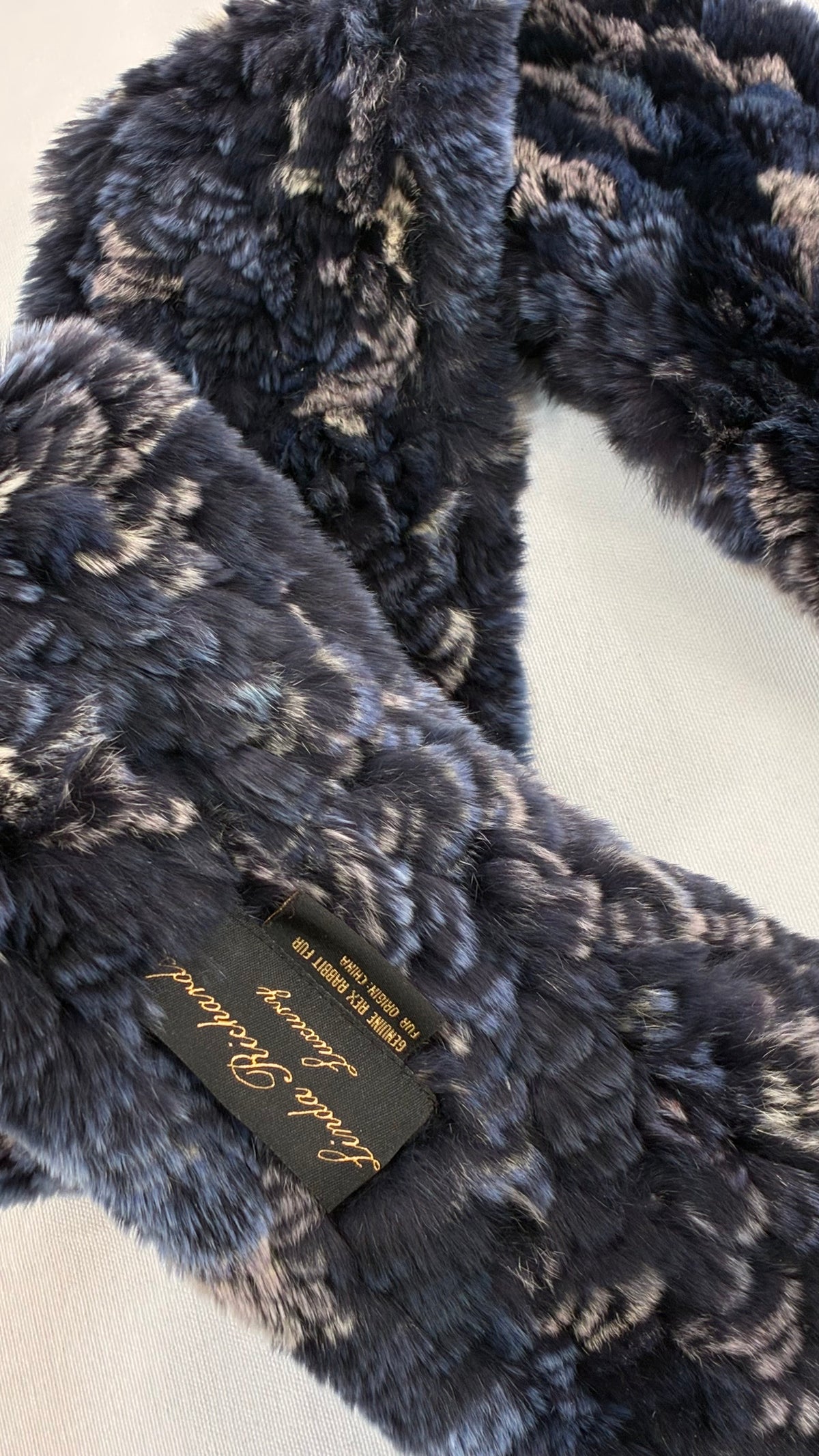 Vintage LINDA RICHARDS LUXURY Genuine Rabbit Fur Navy Scarf