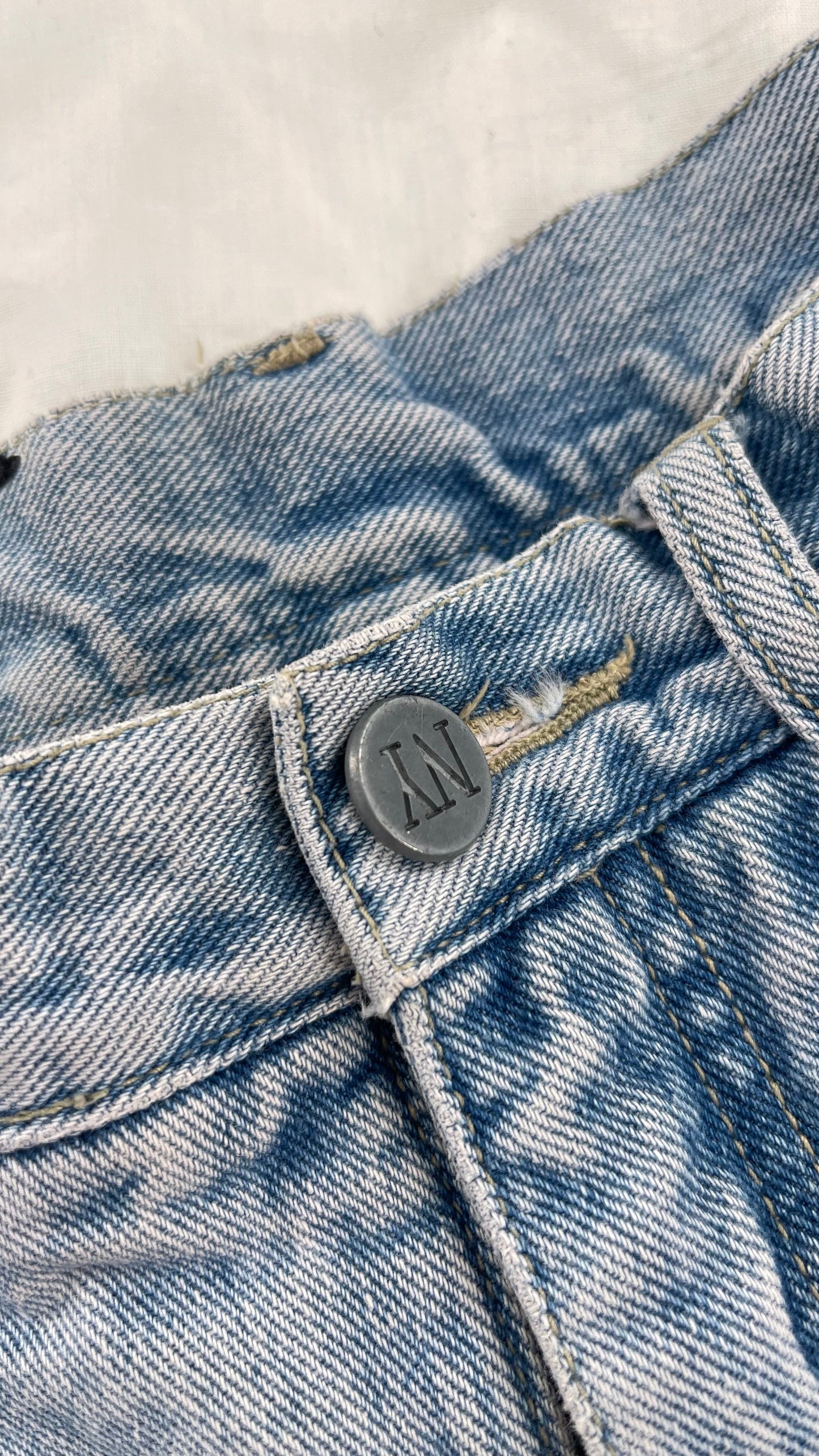 Vintage NYJeans 1990s High Rise Light Wash Jeans (6)