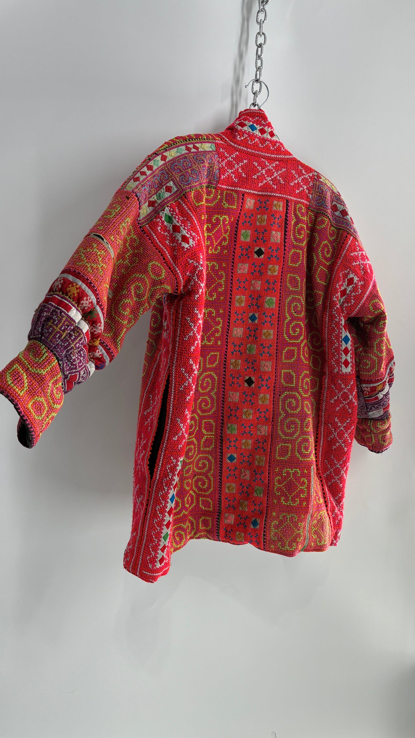 One Size Neon Pink Fully Embroidered and Quilted Reversible Puff Sleeve Coat (Large)