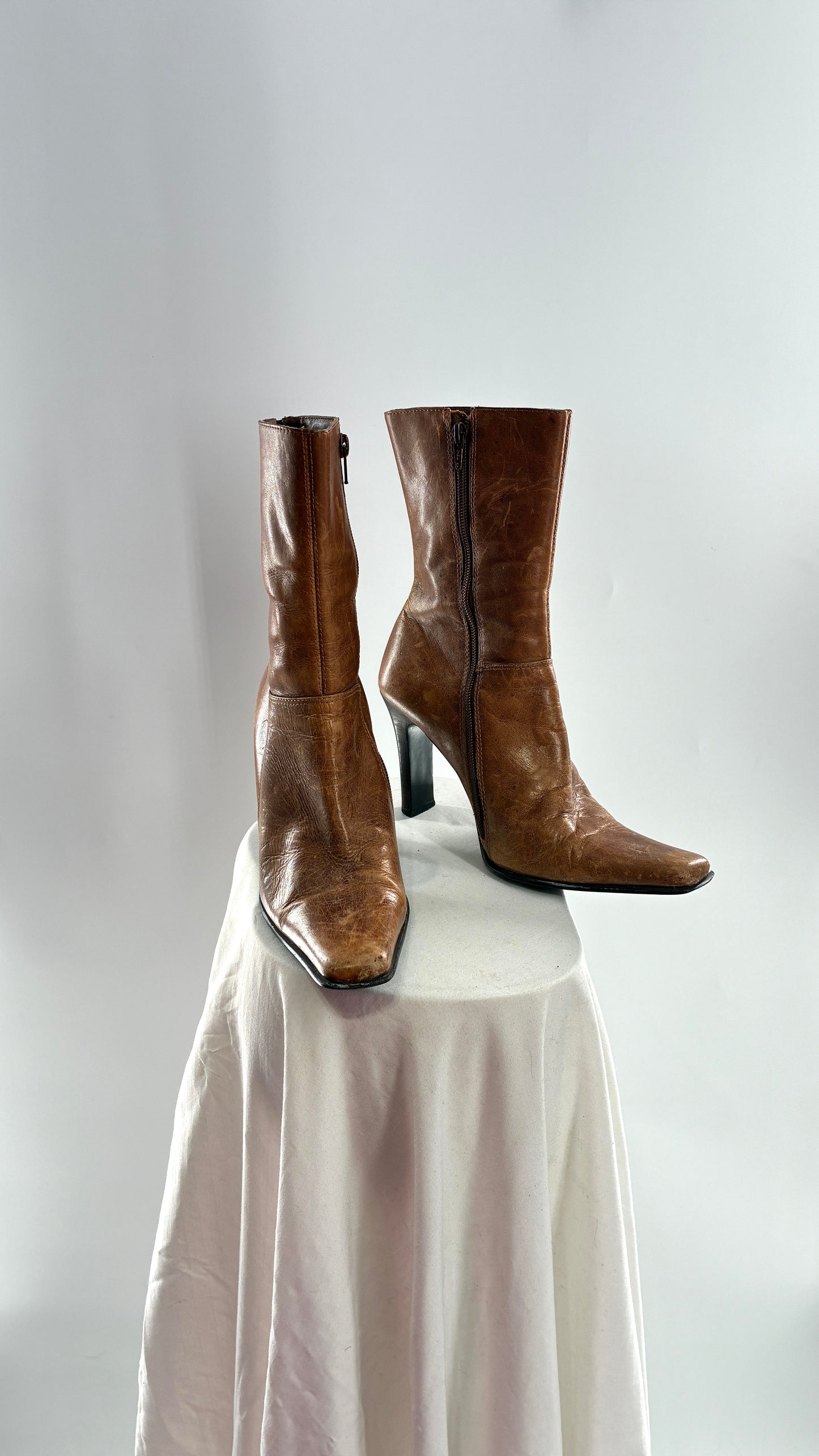 Vintage 1990s STEVE MADDEN Joesie Distressed Leather Pointed Square Toe Booties Made in Brazil (8)