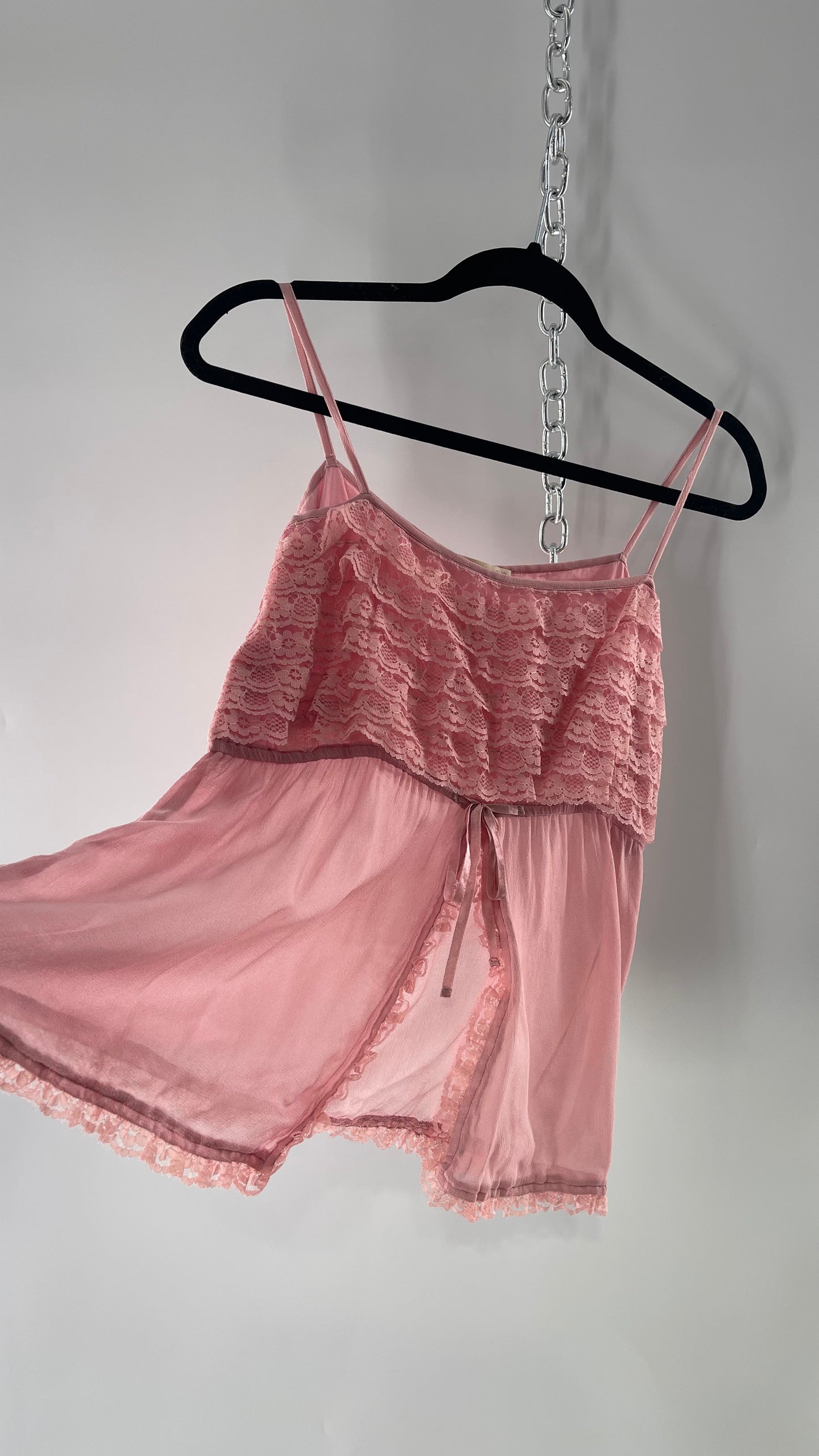 Andrew & Co NYC Deadstock Vintage Ruffled Lace Pink Tank with Bow Detail and Vented Bodice (S/M)