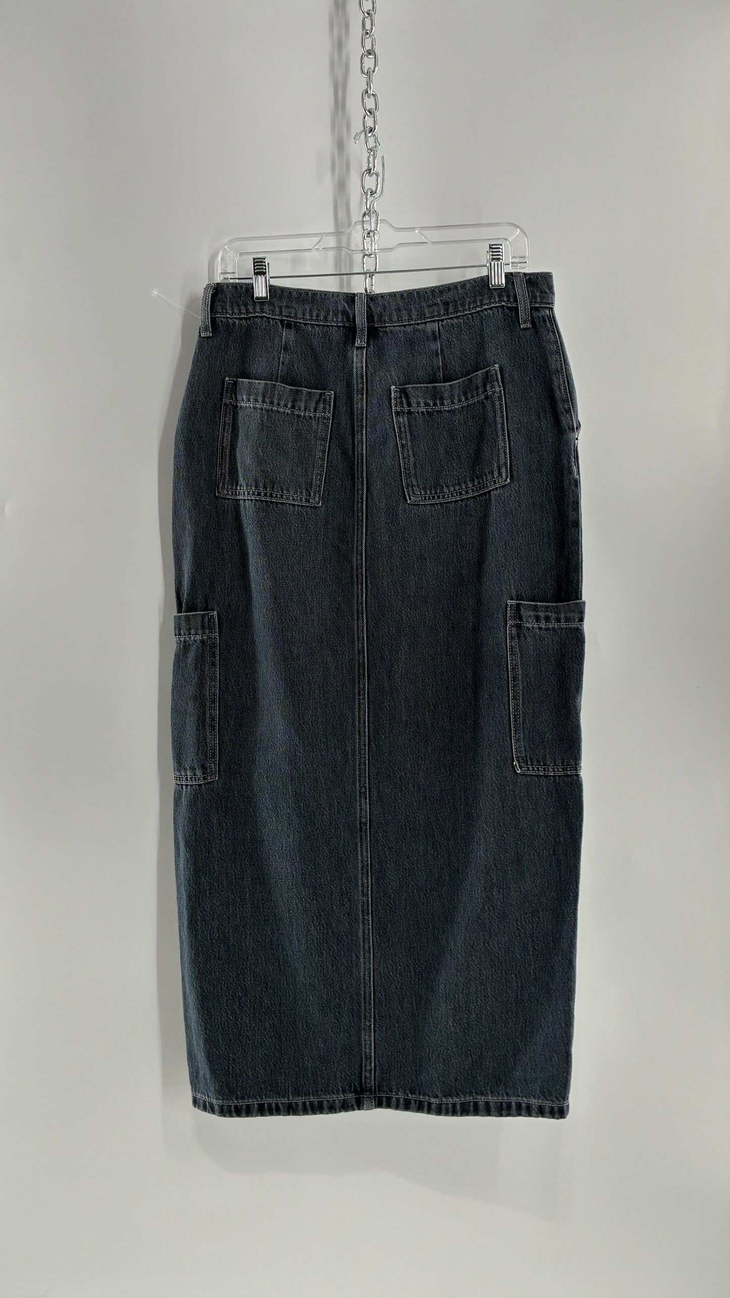 Old Navy Mid Rise Vented Denim Cargo Skirt (4)