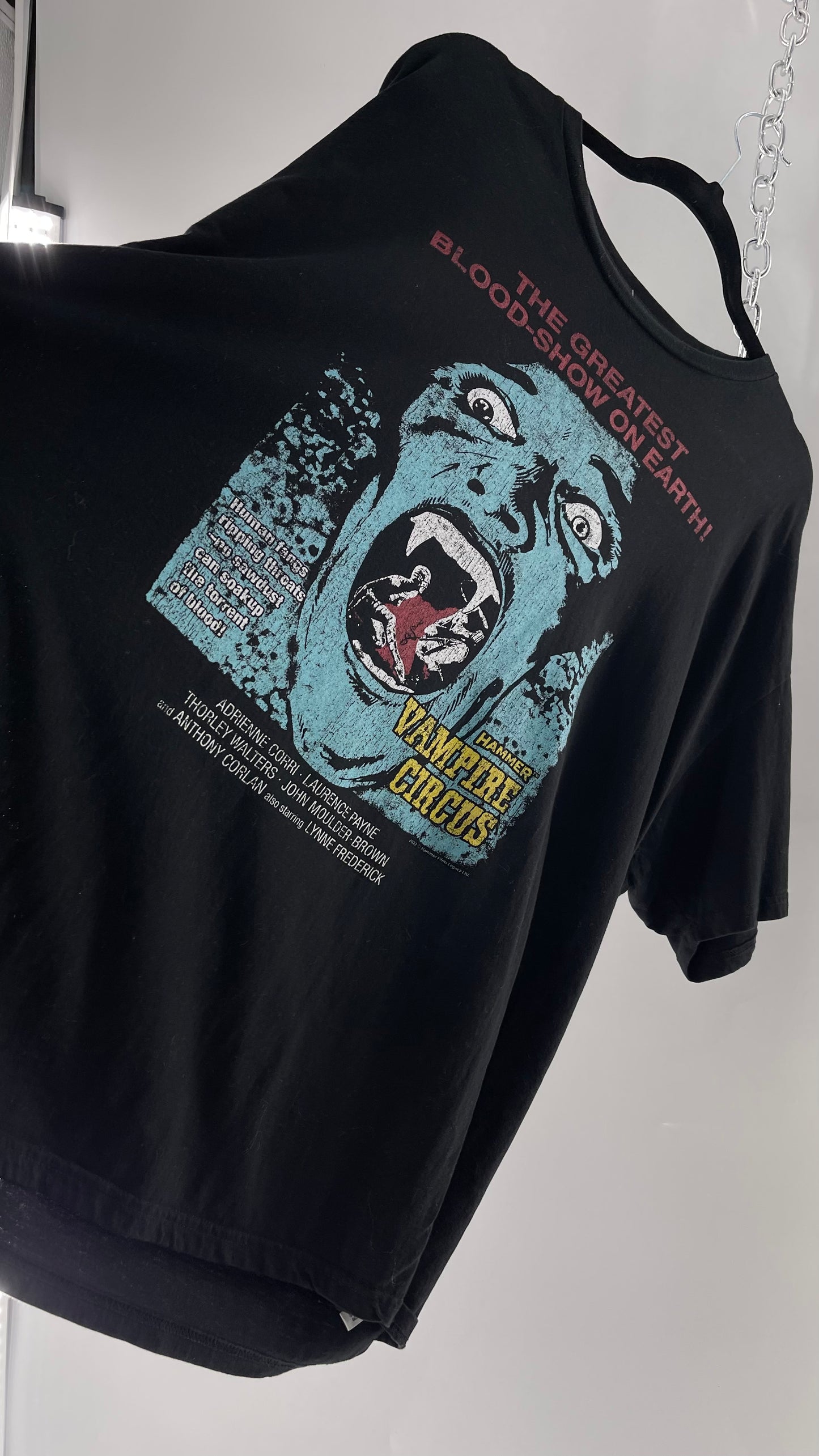 American Classics Hammer Vampire Circus Vintage Horror T Shirt (2XL)