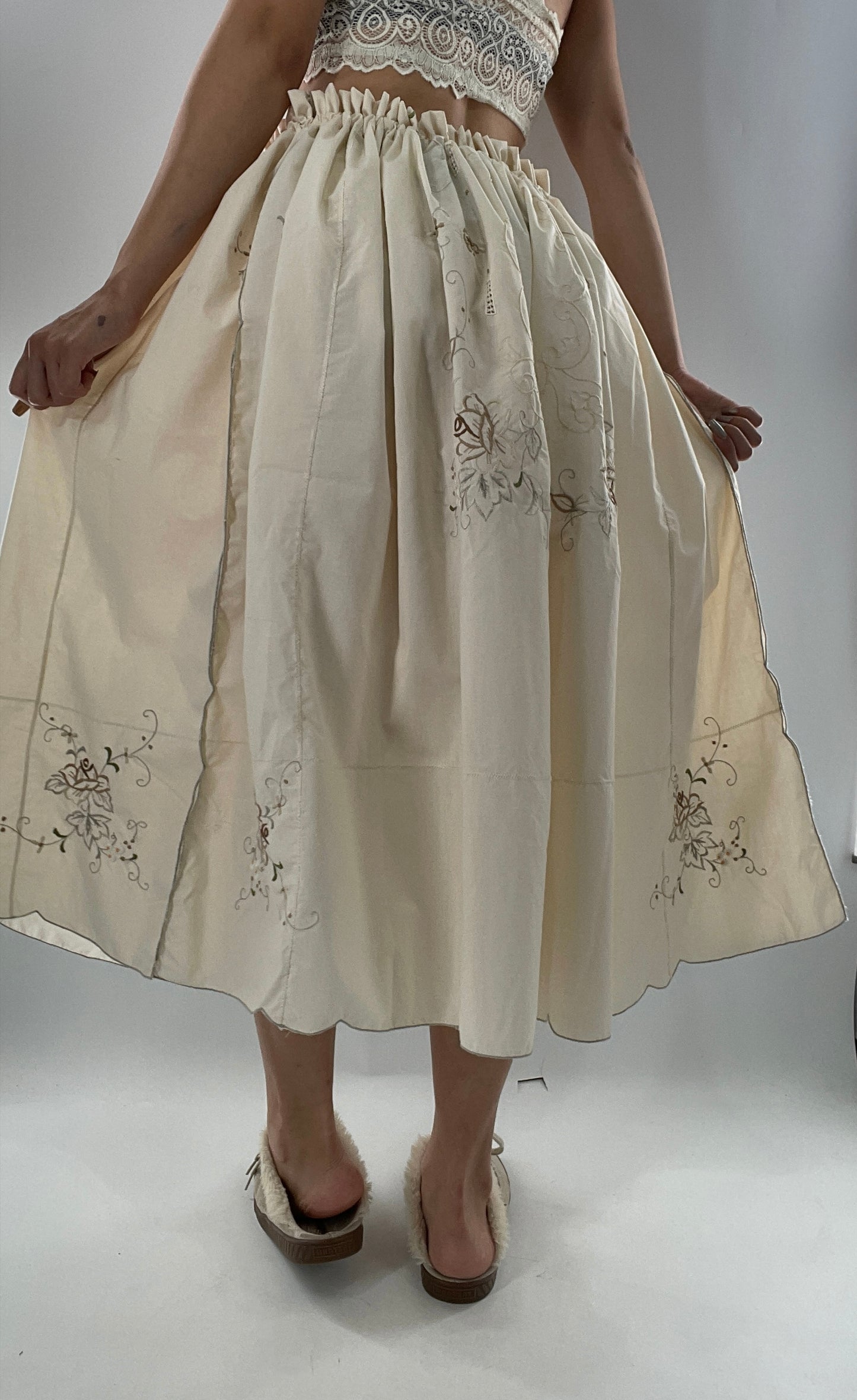 Custom Handmade Vintage Embroidered Off White Soirée Skirt (One Size)