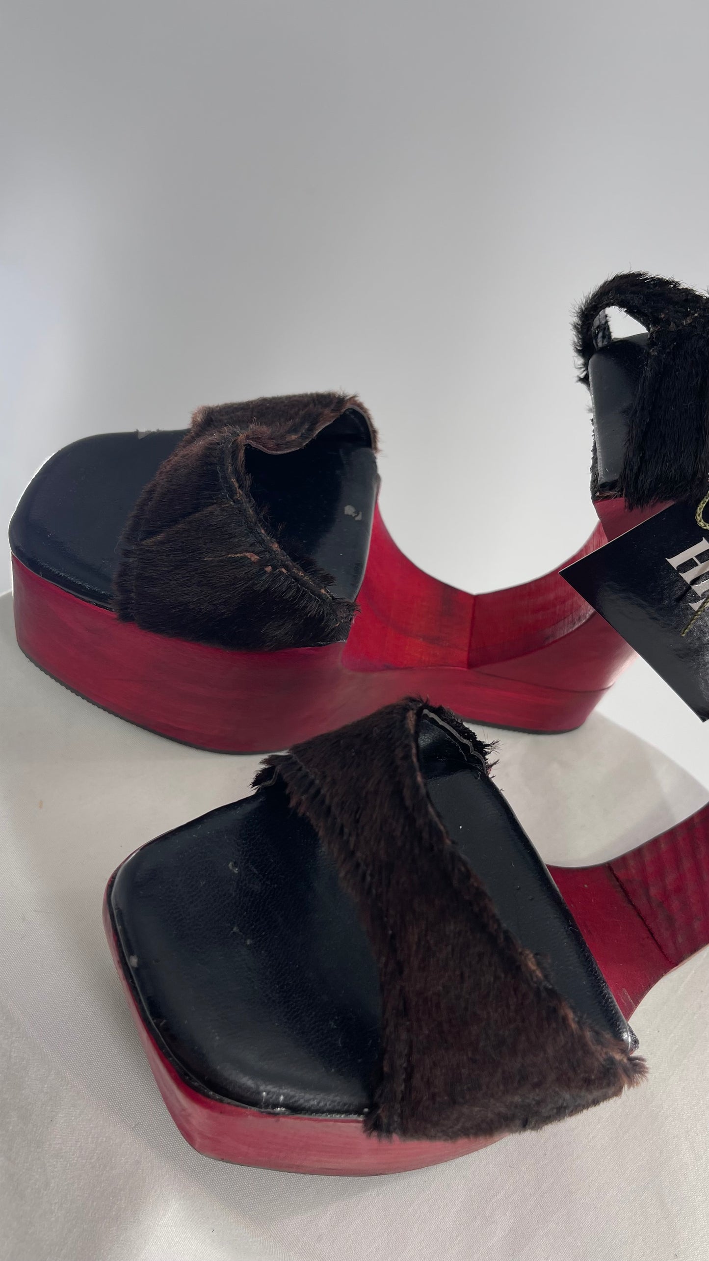 N.Y.L.A. RARE Vintage Negative Space Pony Hair/Fur Heel with Red Wooden Base Made in USA (6.5)