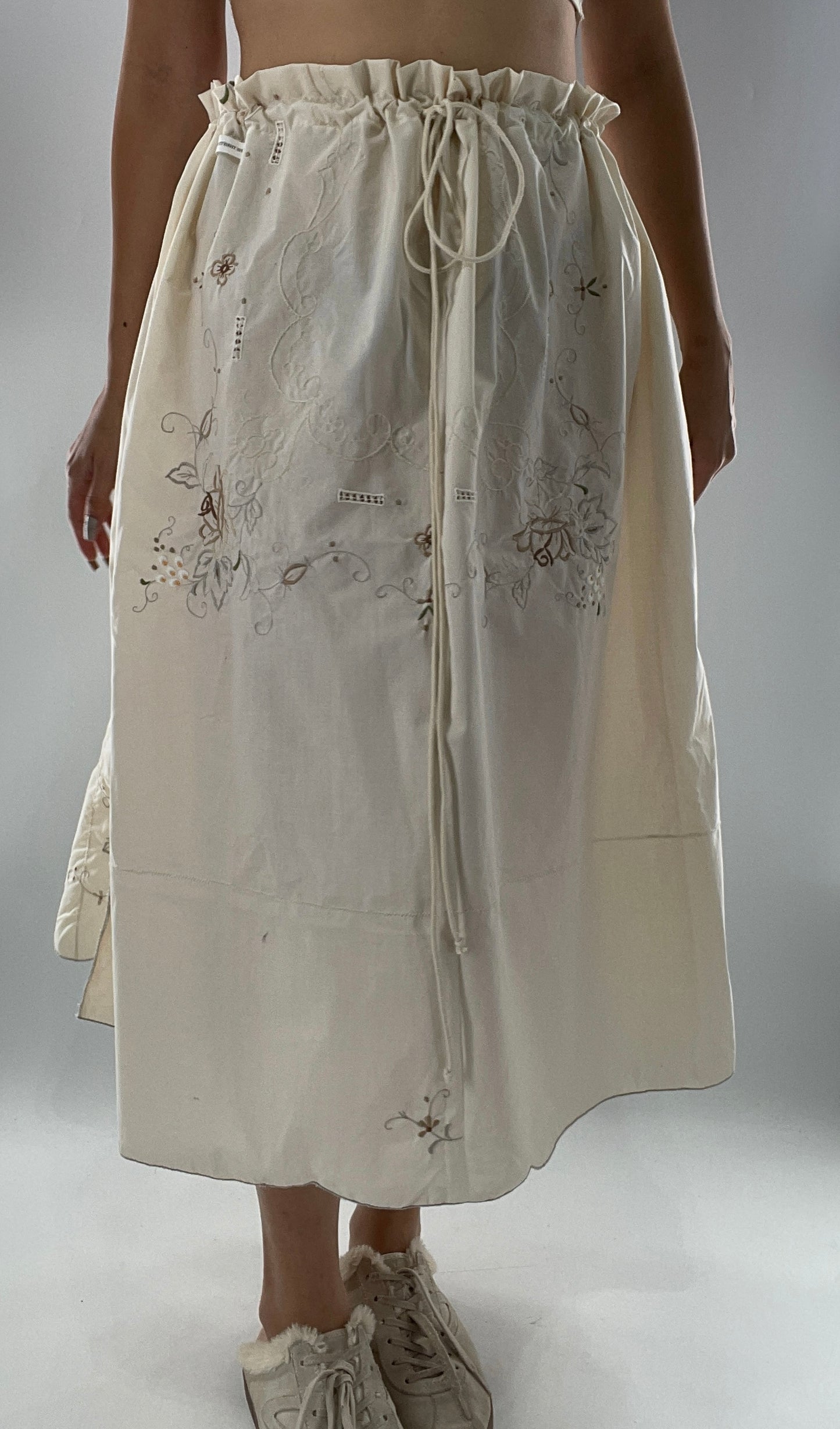 Custom Handmade Vintage Embroidered Off White Soirée Skirt (One Size)