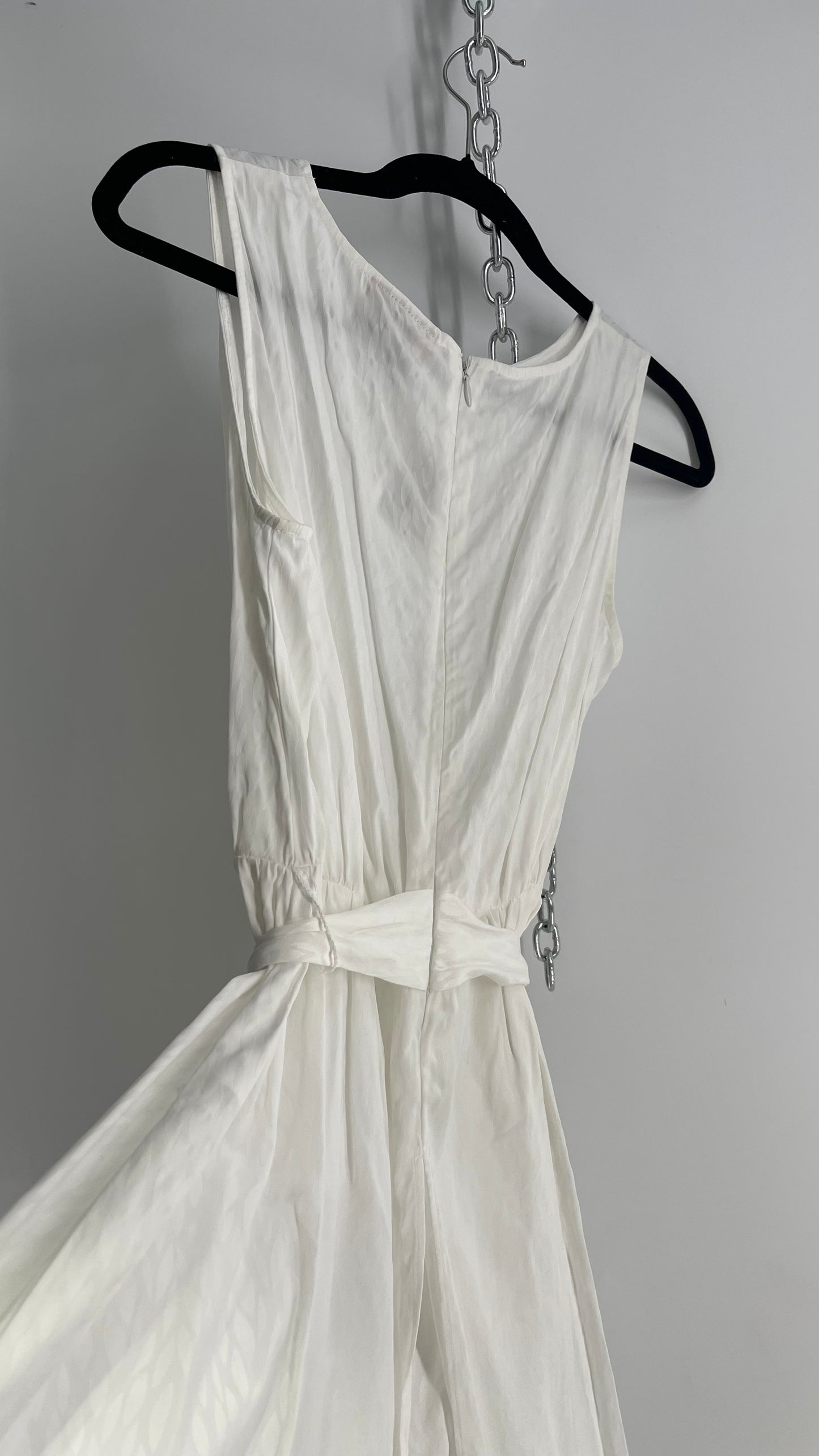 Sachin + Babi Anthropologie White Asymmetrical Hem Tunic Blouse (Medium)