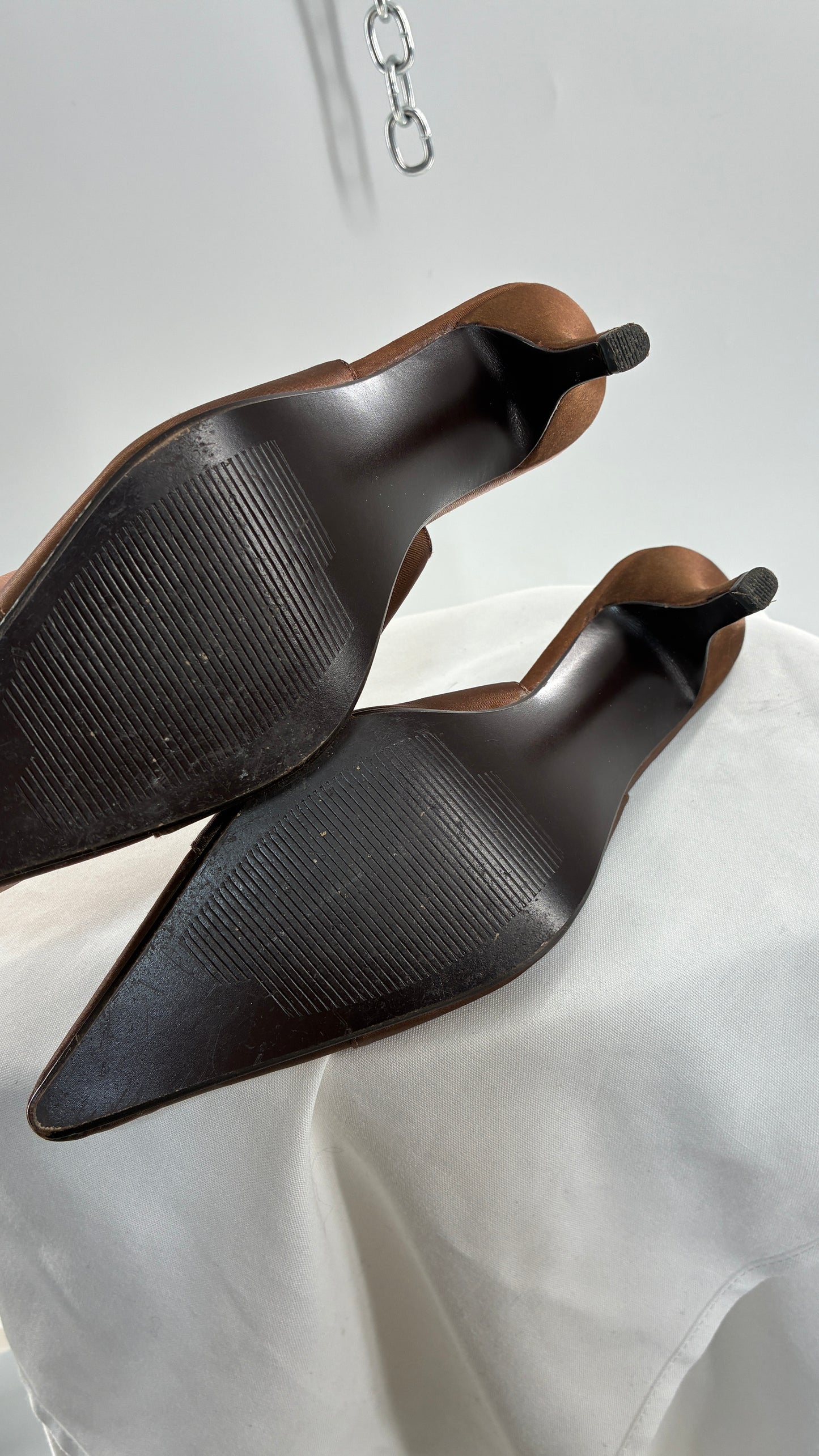 Vintage 1990s Karen Scott Satin Pointed Toe Kitten Heel (7.5)