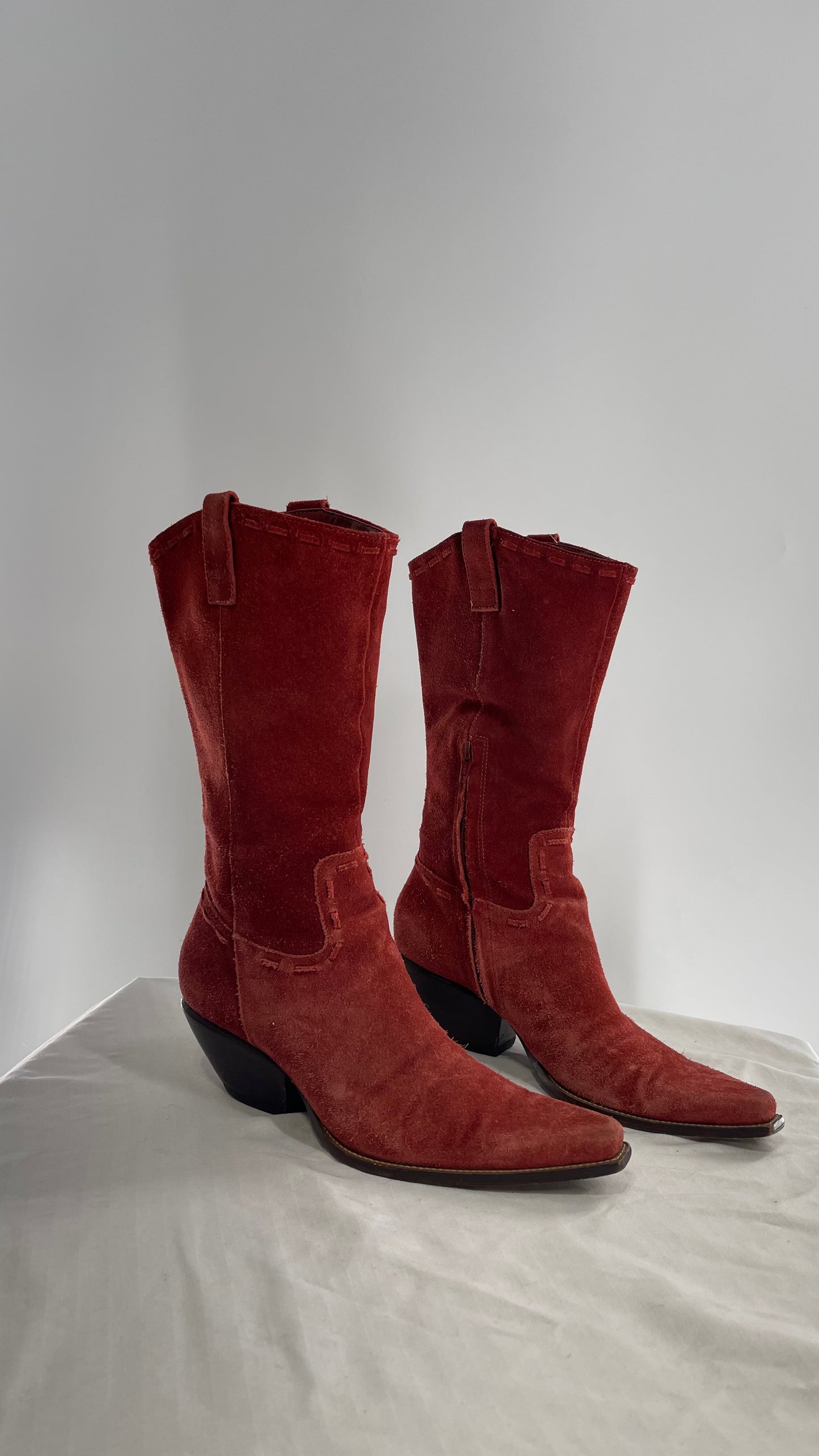 Vintage BCBG Red/Burnt Orange Pointed Toe Cowboy Boots (7)