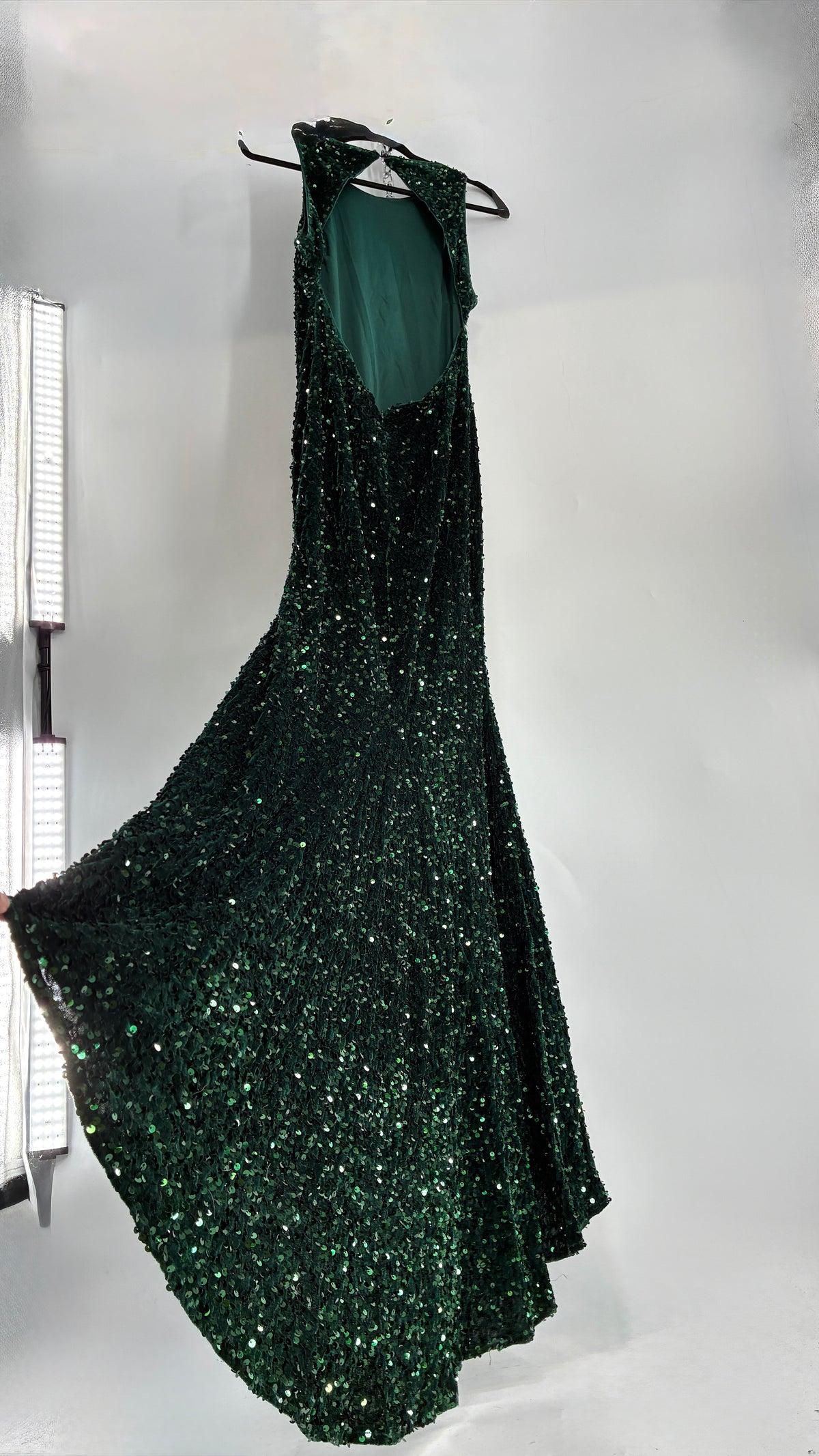 FAERIESTY Elegant Round Neck Sleeveless Sequin Mermaid Dress (XL)