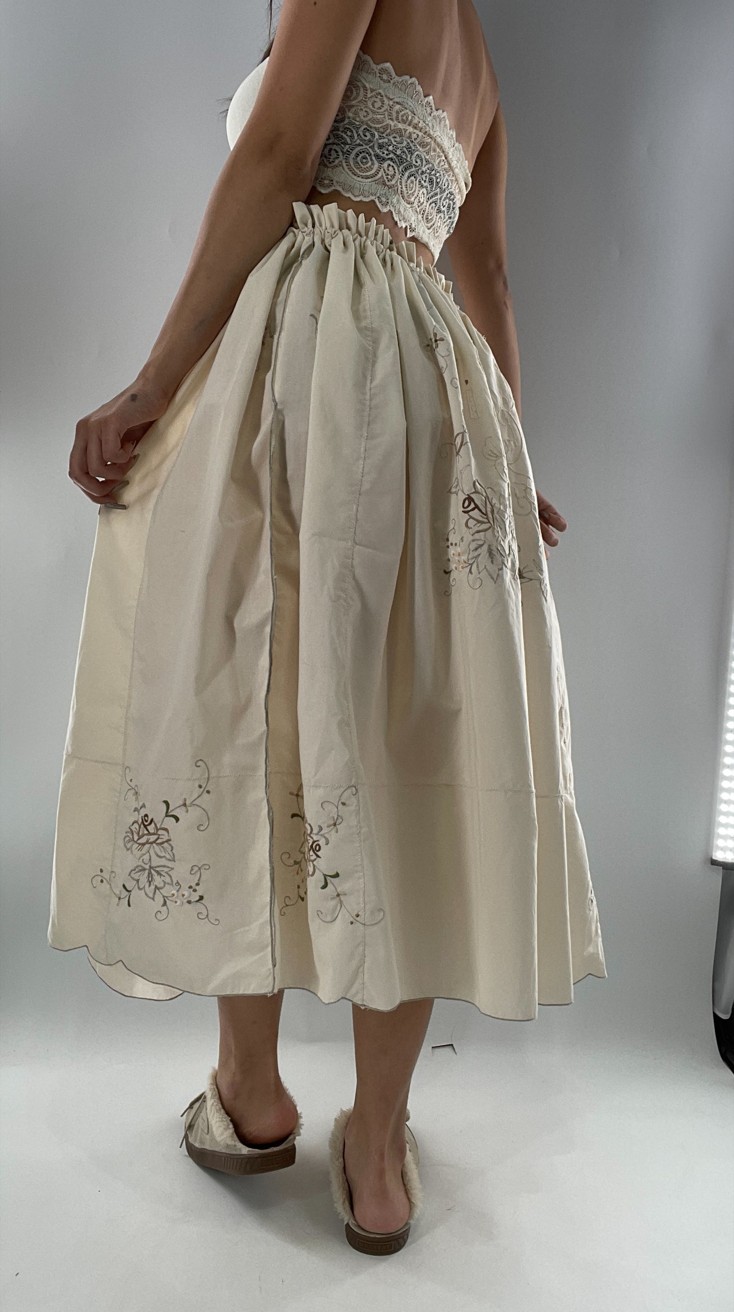 Custom Handmade Vintage Embroidered Off White Soirée Skirt (One Size)