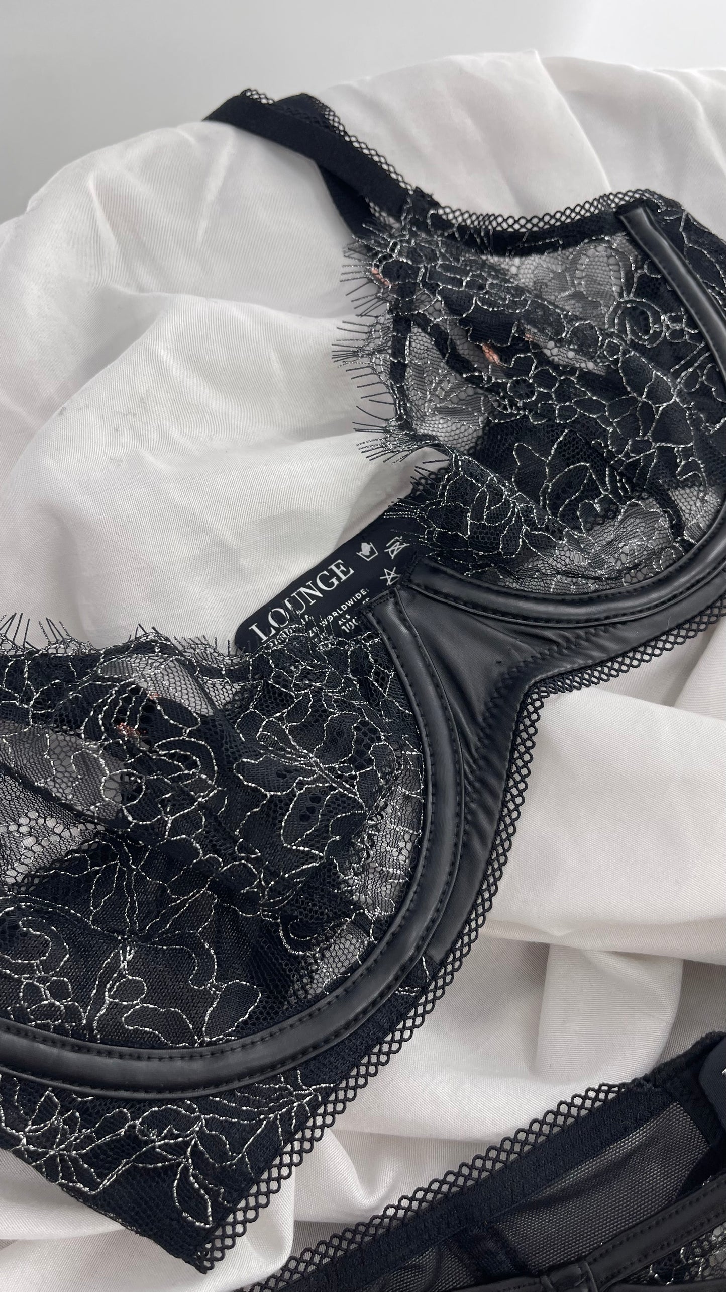 LOUNGE Black and Silver Lace Pandora Bra, Garter, and Panty Set NWOT (32C,XS)