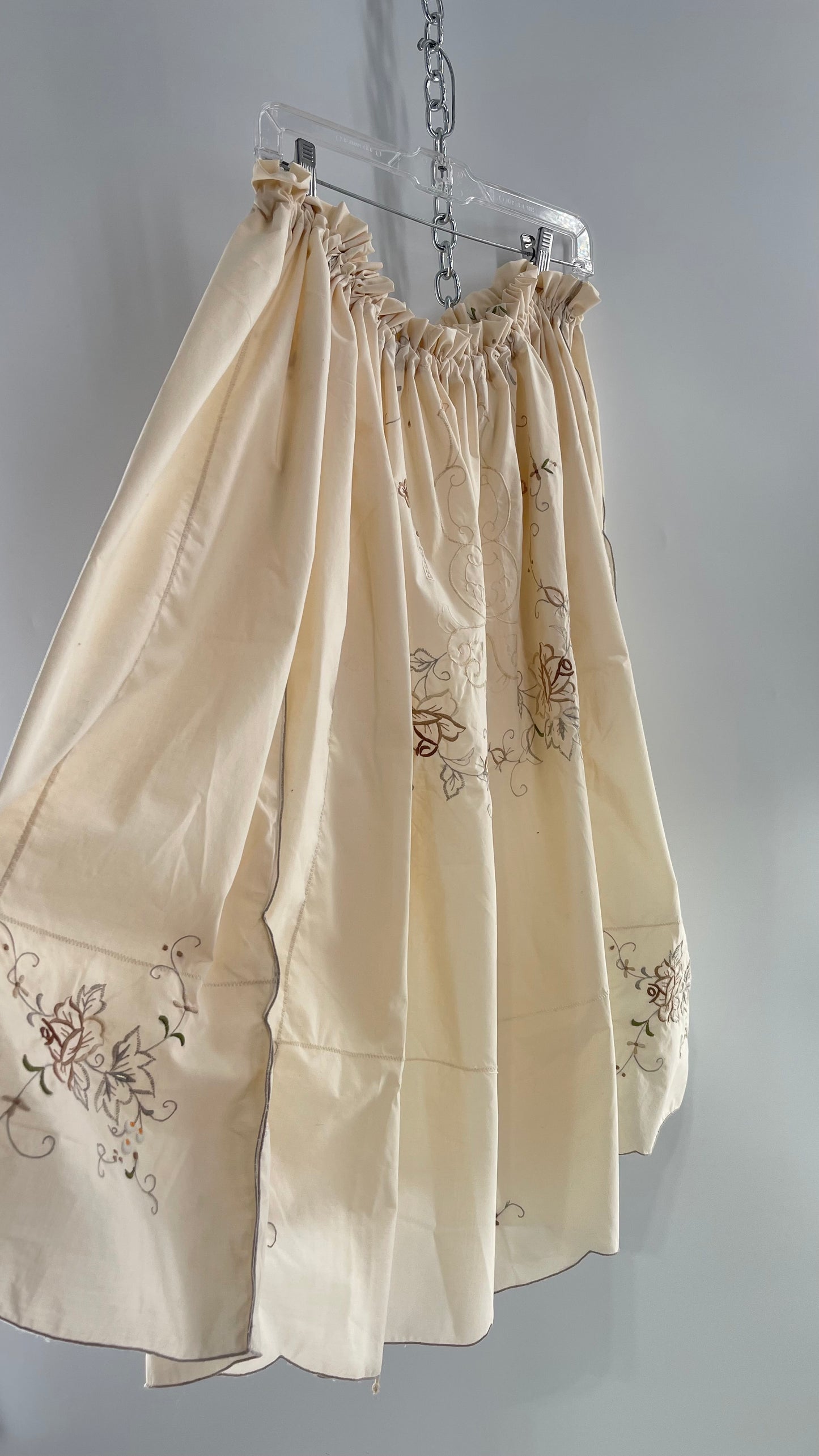 Custom Handmade Vintage Embroidered Off White Soirée Skirt (One Size)