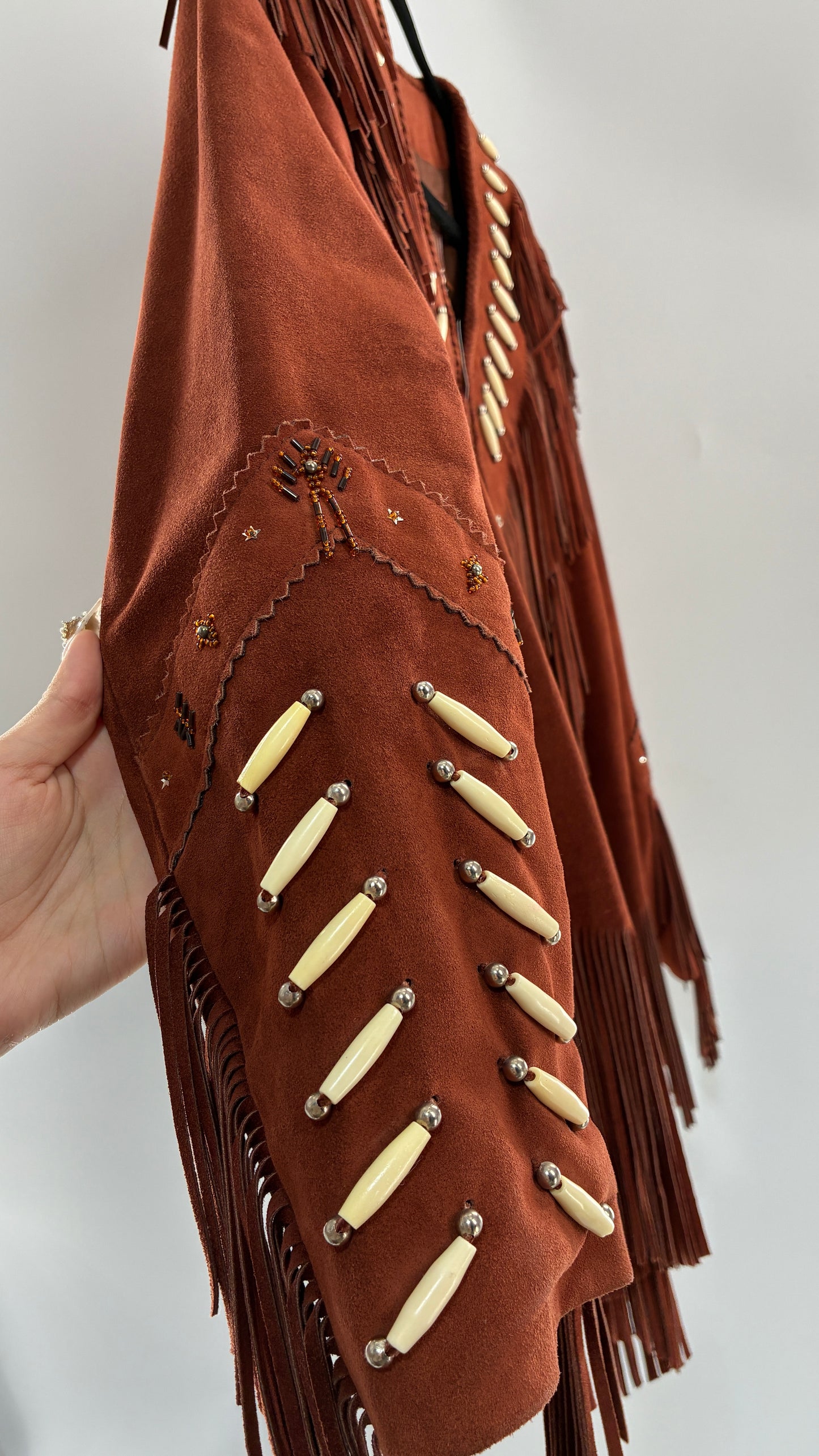 Vintage 1970s Suede Made in Old Senora Mexico Rust Thick Heavy Duty Suede Leather Jacket with Pointed Hemline, Beaded Details and Fringe Design (8)