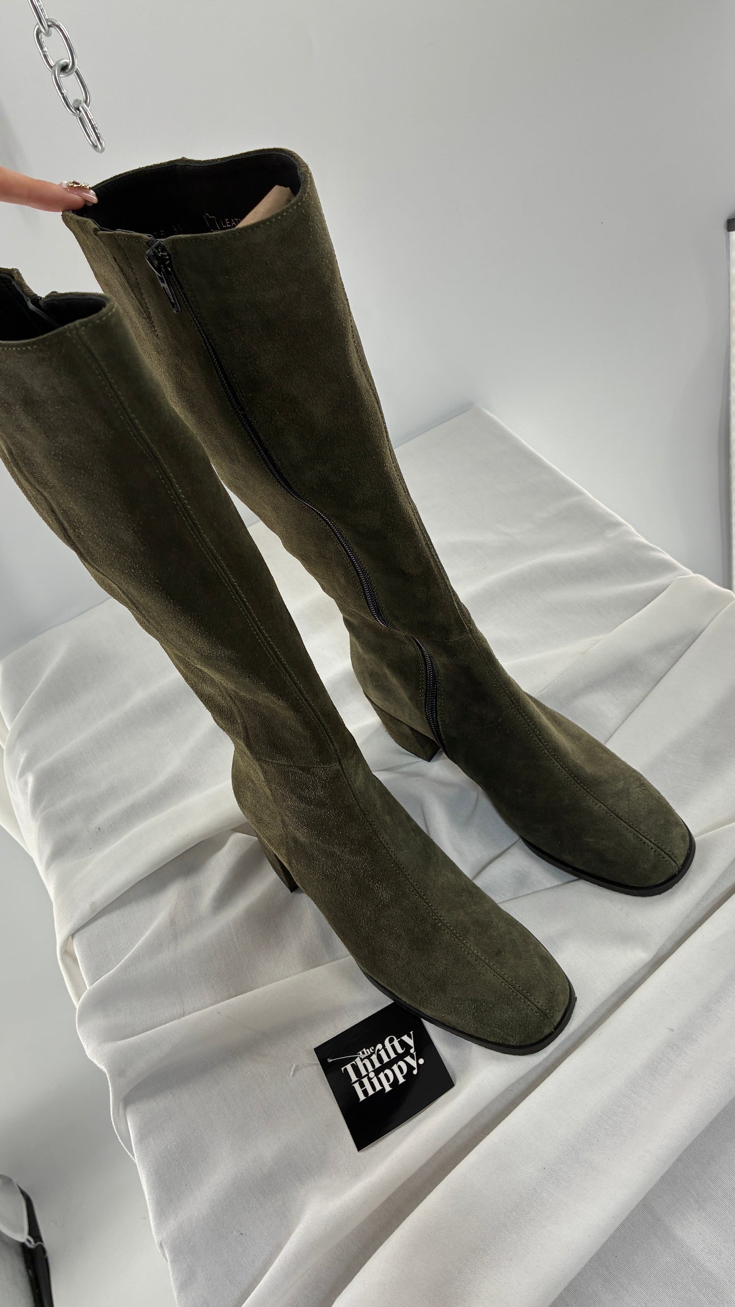 Vintage ERIC MICHAEL Olive Green Suede Boots Square Toe Knee High Boots (36)