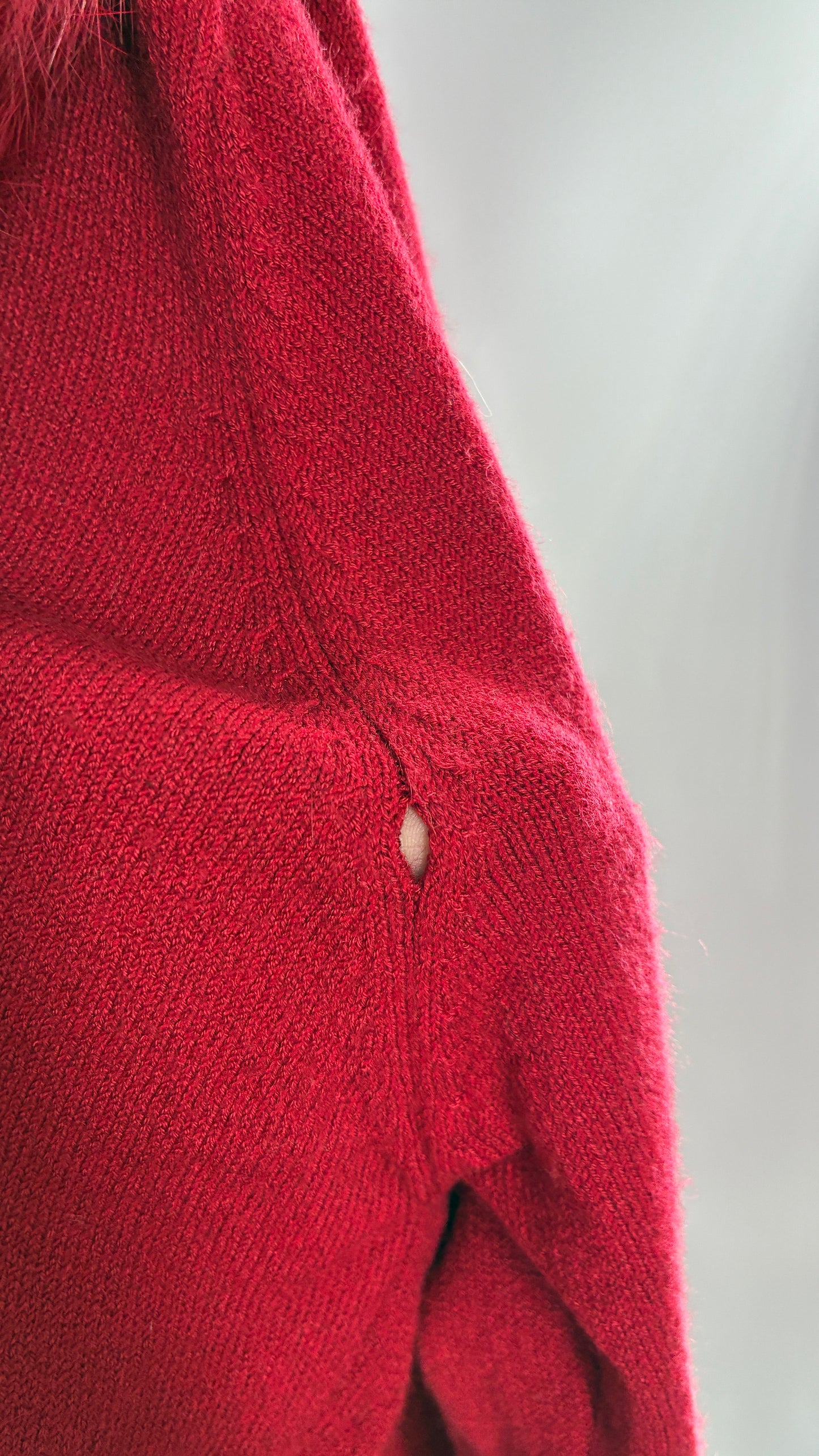Deadstock Vintage BETTE SUNG Red Tie Bust Cardigan with Genuine Rabbit Fur Collar (Large)