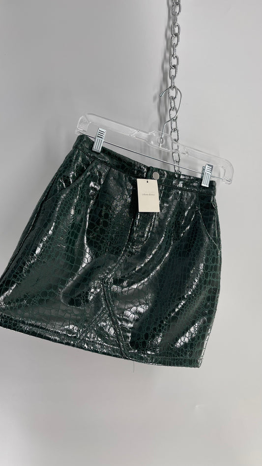 idem ditto Emerald Green Snake Embossed Vegan Patent Leather Mini Skirt with Tags Attached (Small)