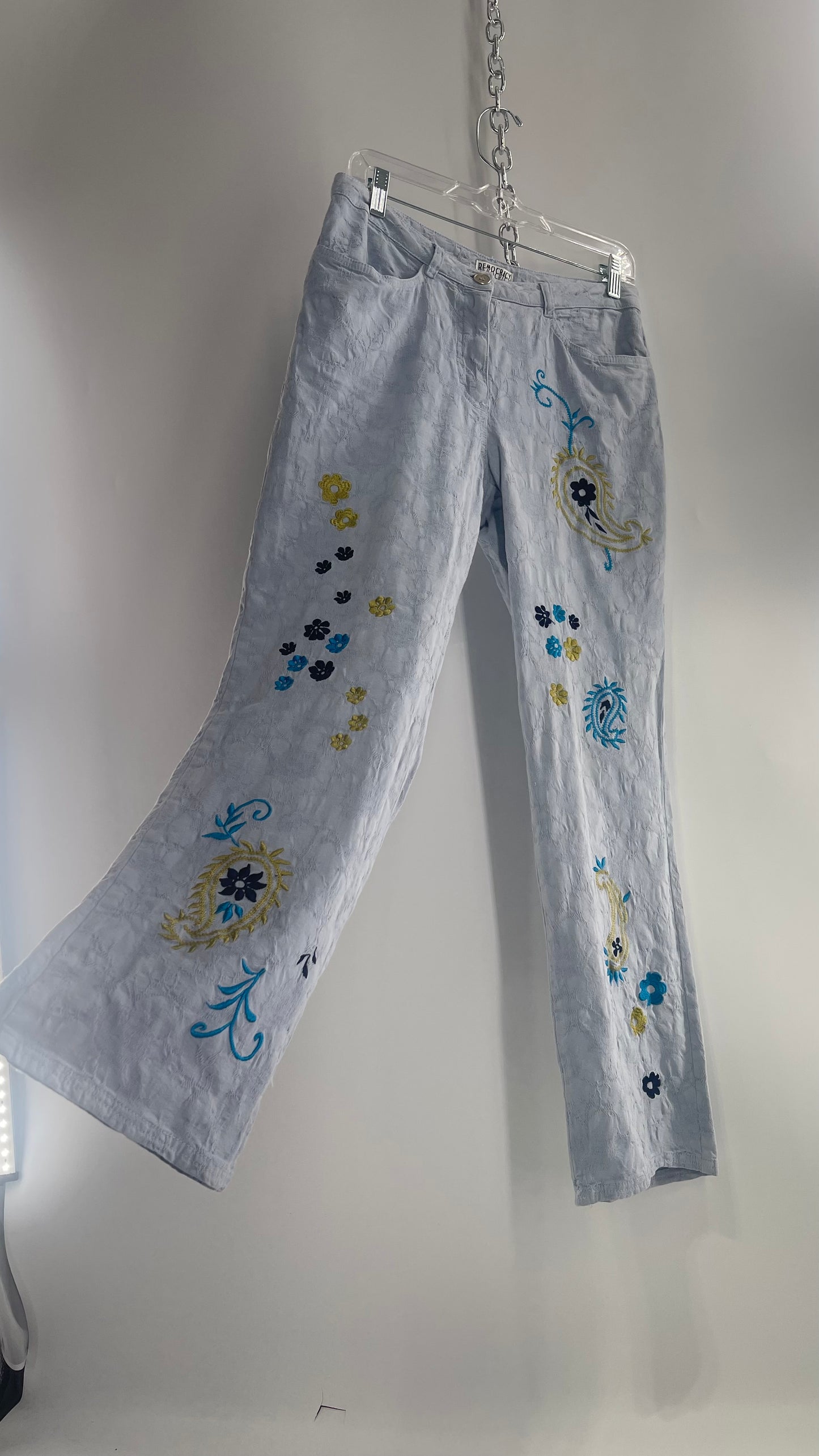 Vintage DEMOCRACY Embroidered, Textured Kickflares (8 Petite)