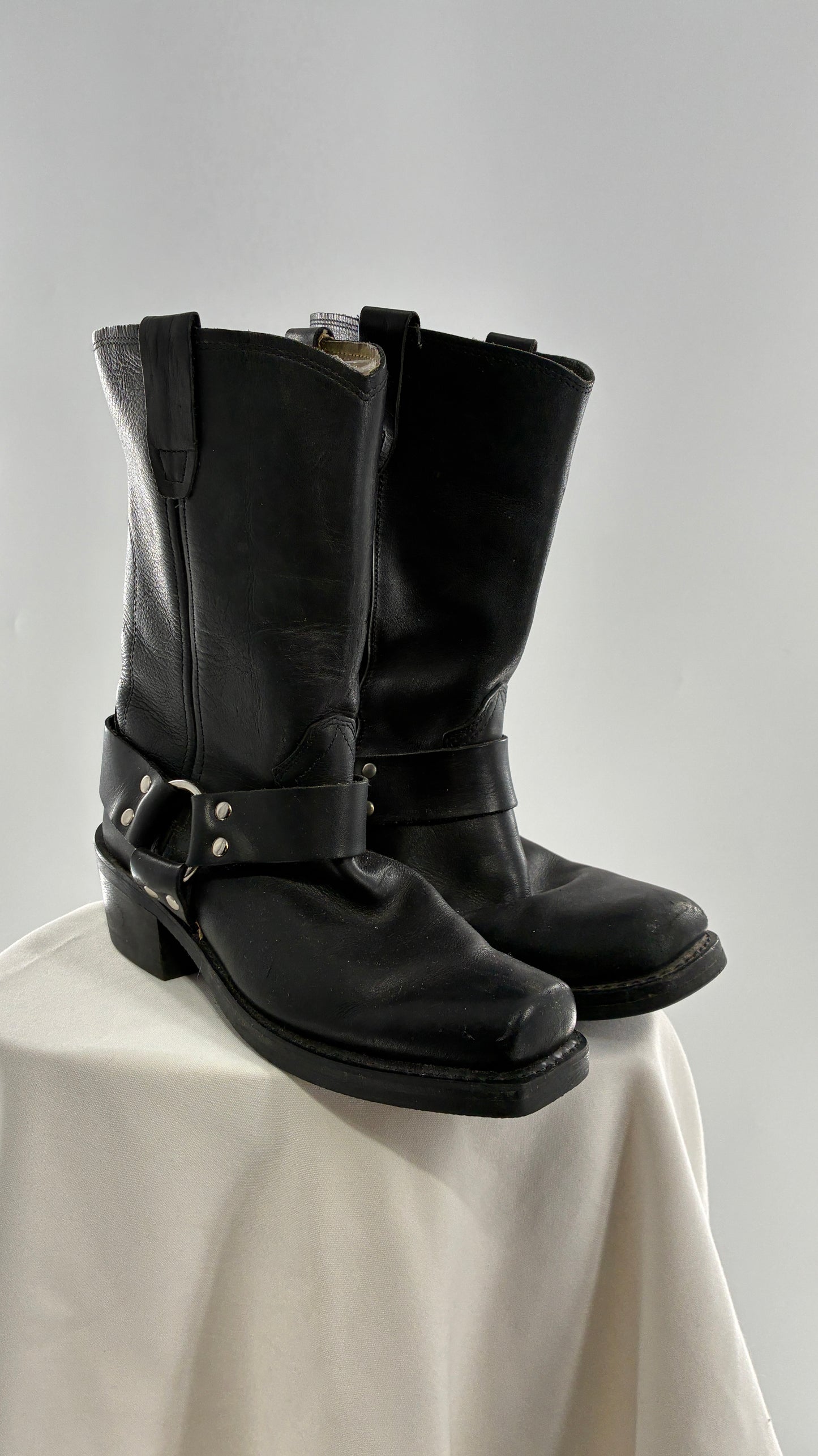 Vintage Mismatched Black Heavy Duty Leather Motorcycle Boots (8,9?)
