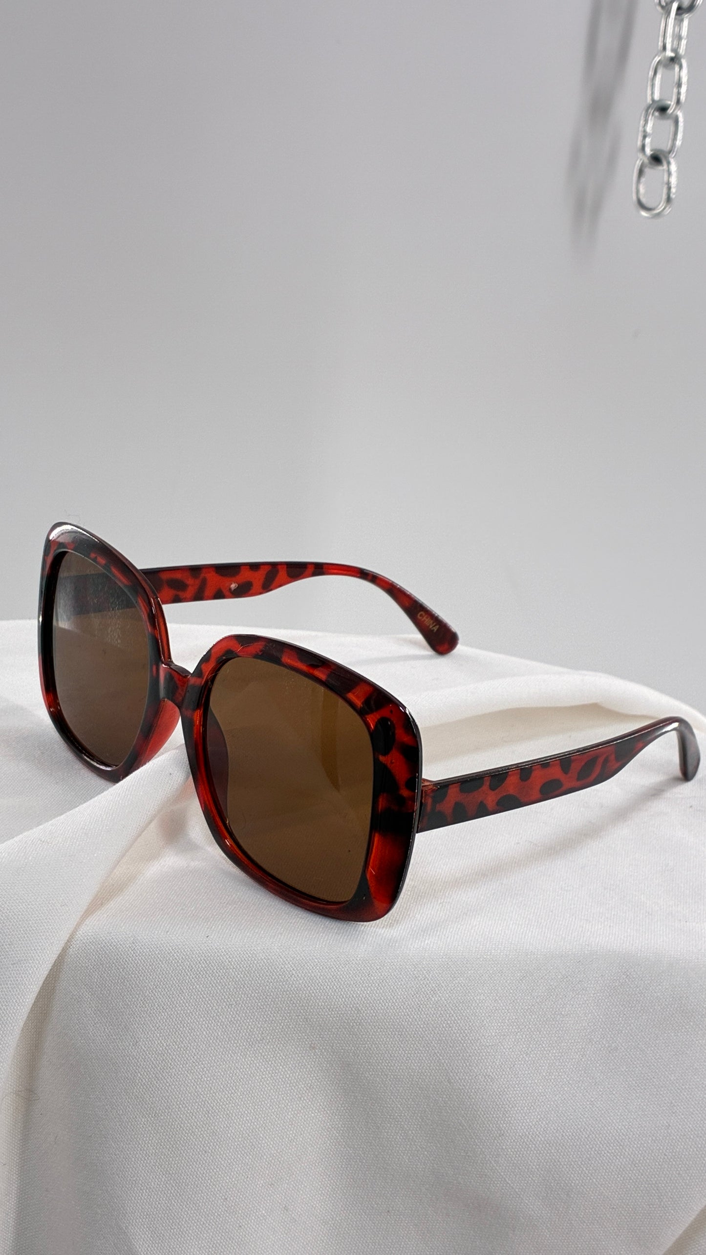 Vintage Oversized Turtle Shell Sunglasses