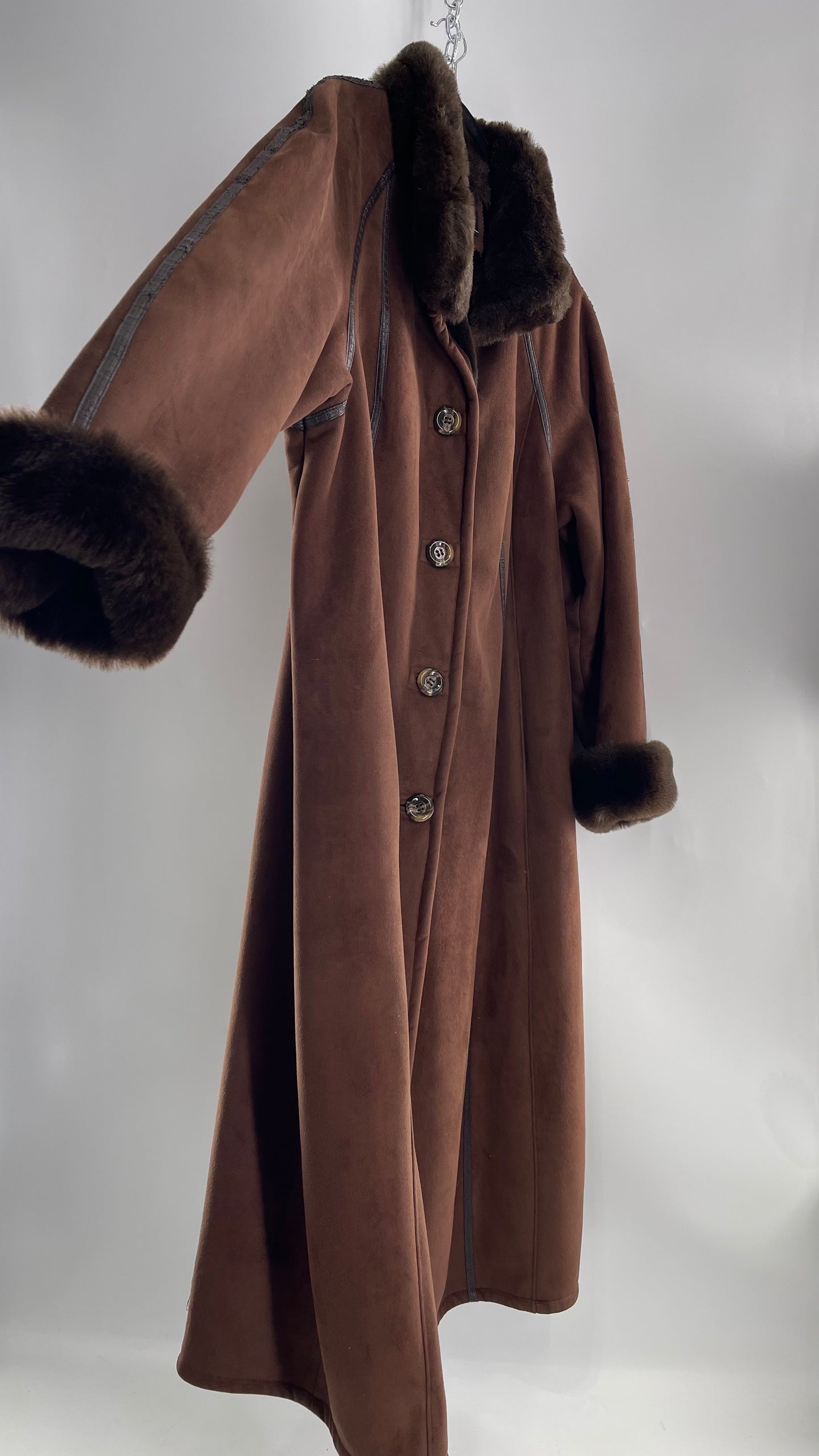 Vintage CG Collection Brown Coat with Faux Leather Piping and Faux Fur Cuffs and Collar (C)(XL)