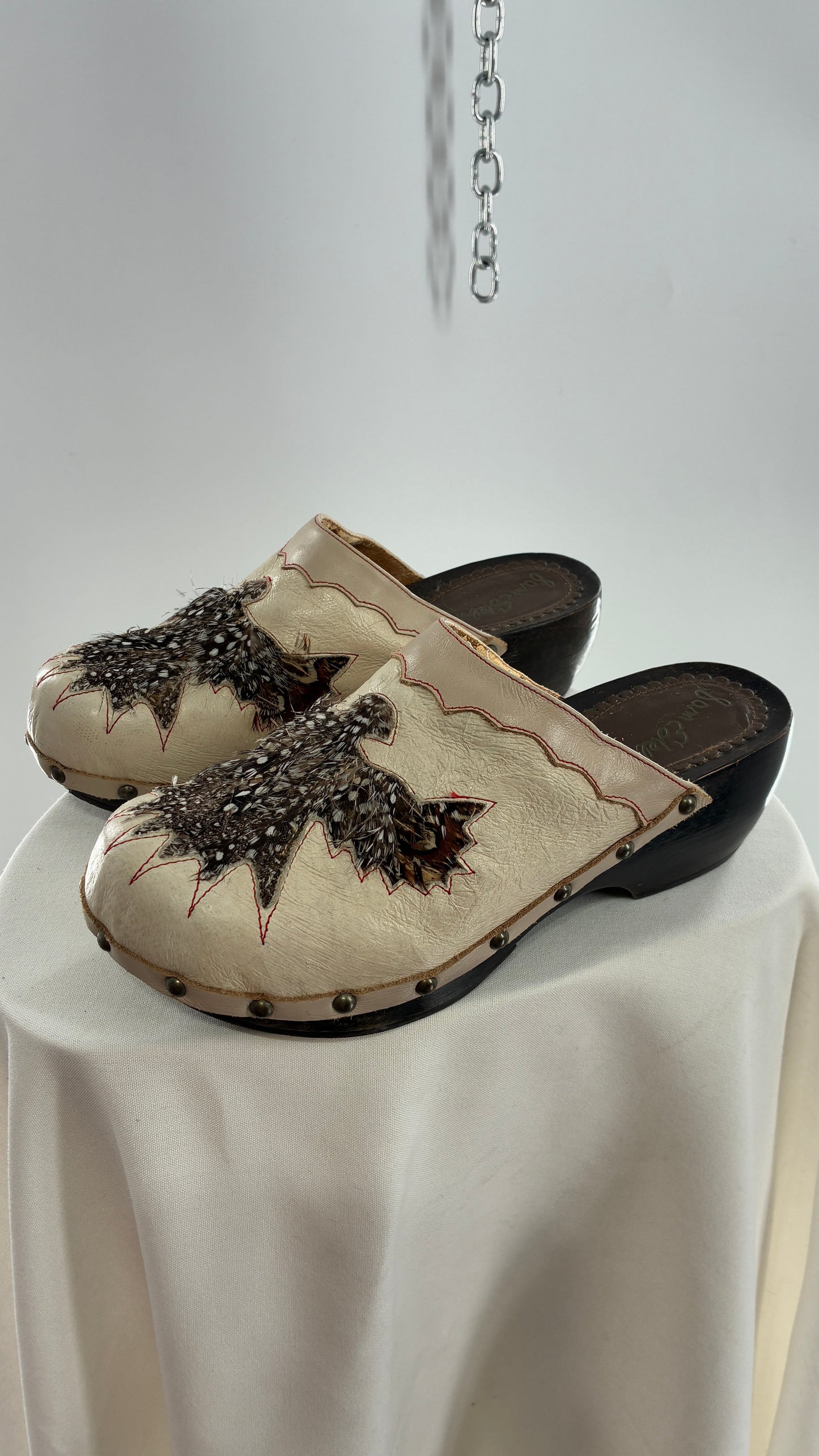 RARE 1970s Vintage SAM EDELMAN Cream Leather Clog with Feathered Phoenix (8)