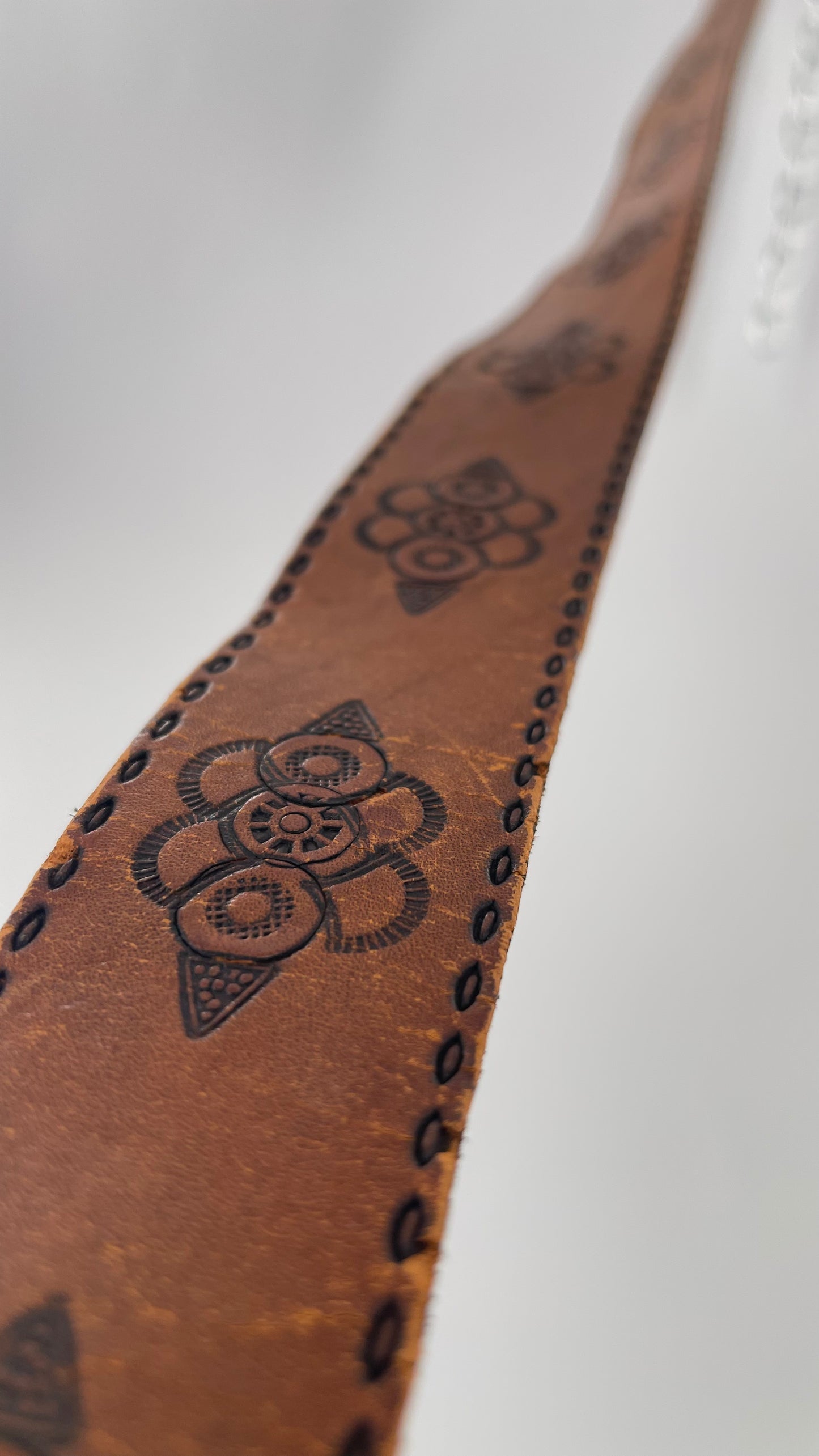 Vintage 70s Hand Tooled HandCrafted Embossed Genuine Leather Belt (S/M)