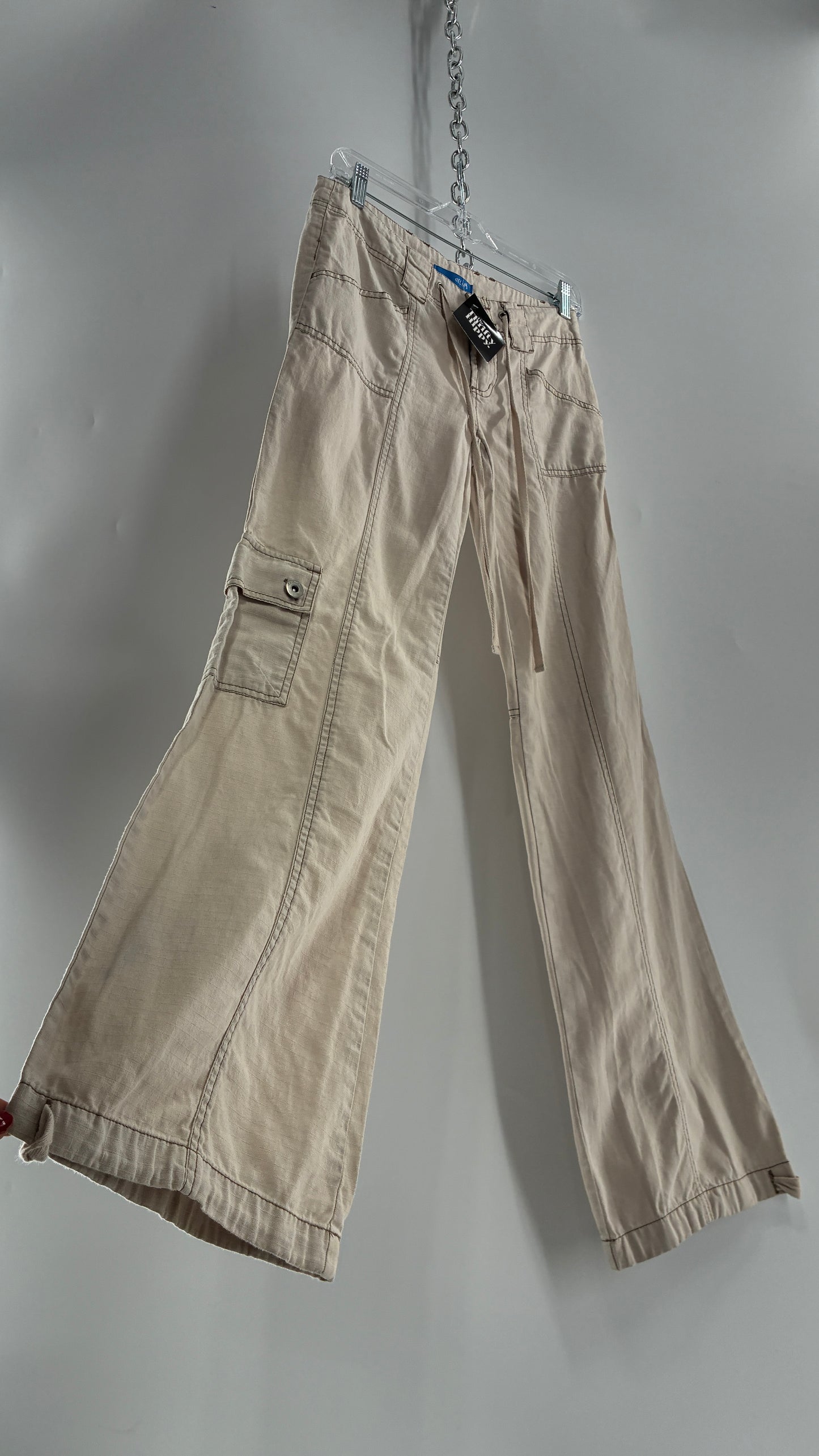 Vintage dELiA*s Light Weight Ultra Low Rise Kick Flare Cargo (3)